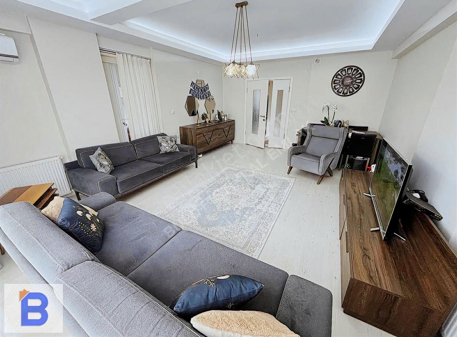 Bulut Emlak;ful Kredili Cağaloğluna 3 Sokak Fırsat 3+1 Daire