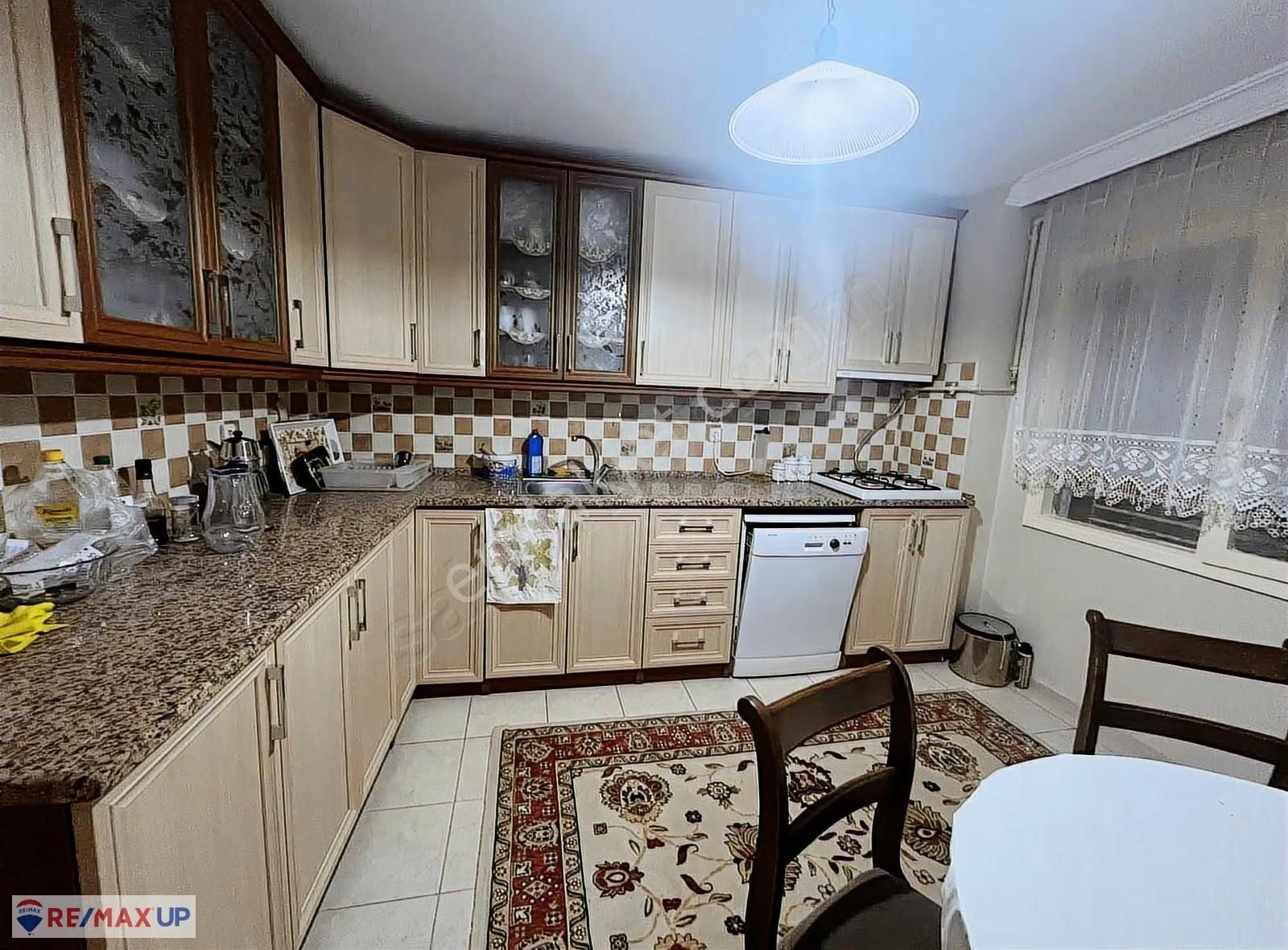 Nil Karkin'den Satılık Geniş 2+1 - Görsel 3