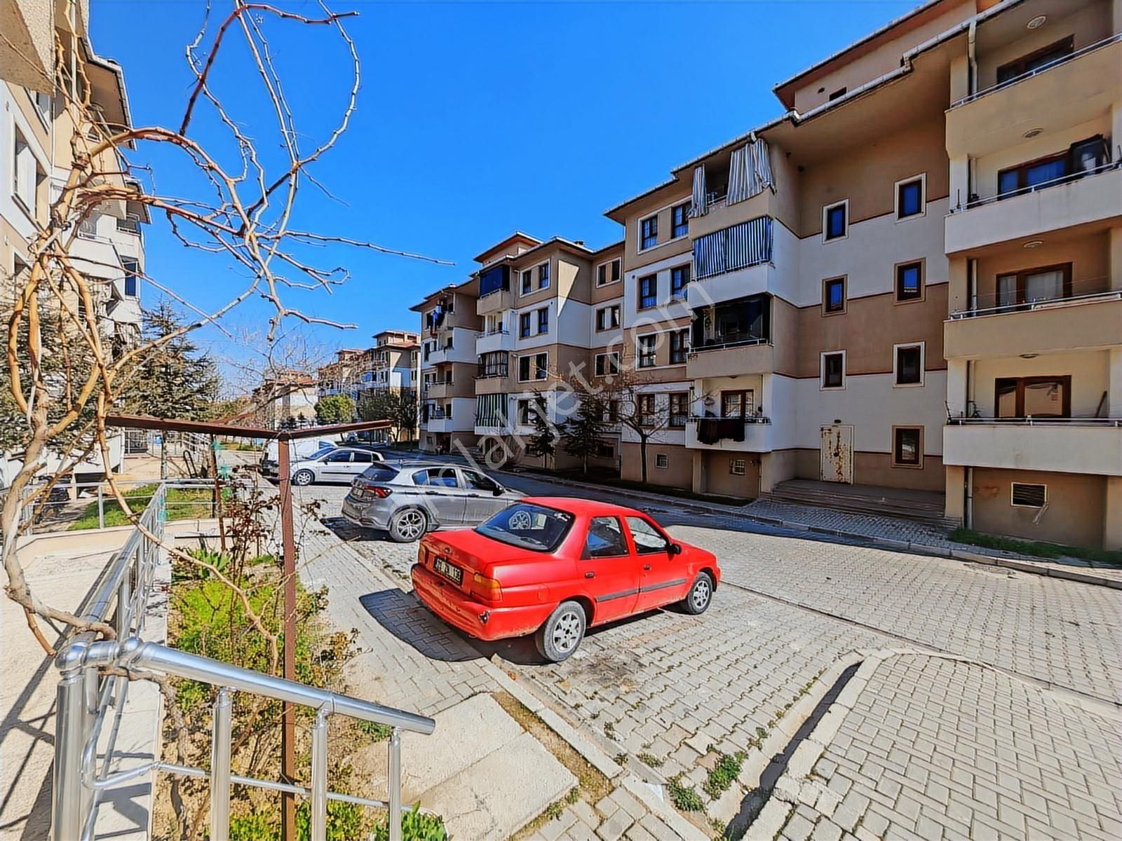 Karahasanlı Site İçi 75m2 Açık 2+1 Kombili Daire - Görsel 3