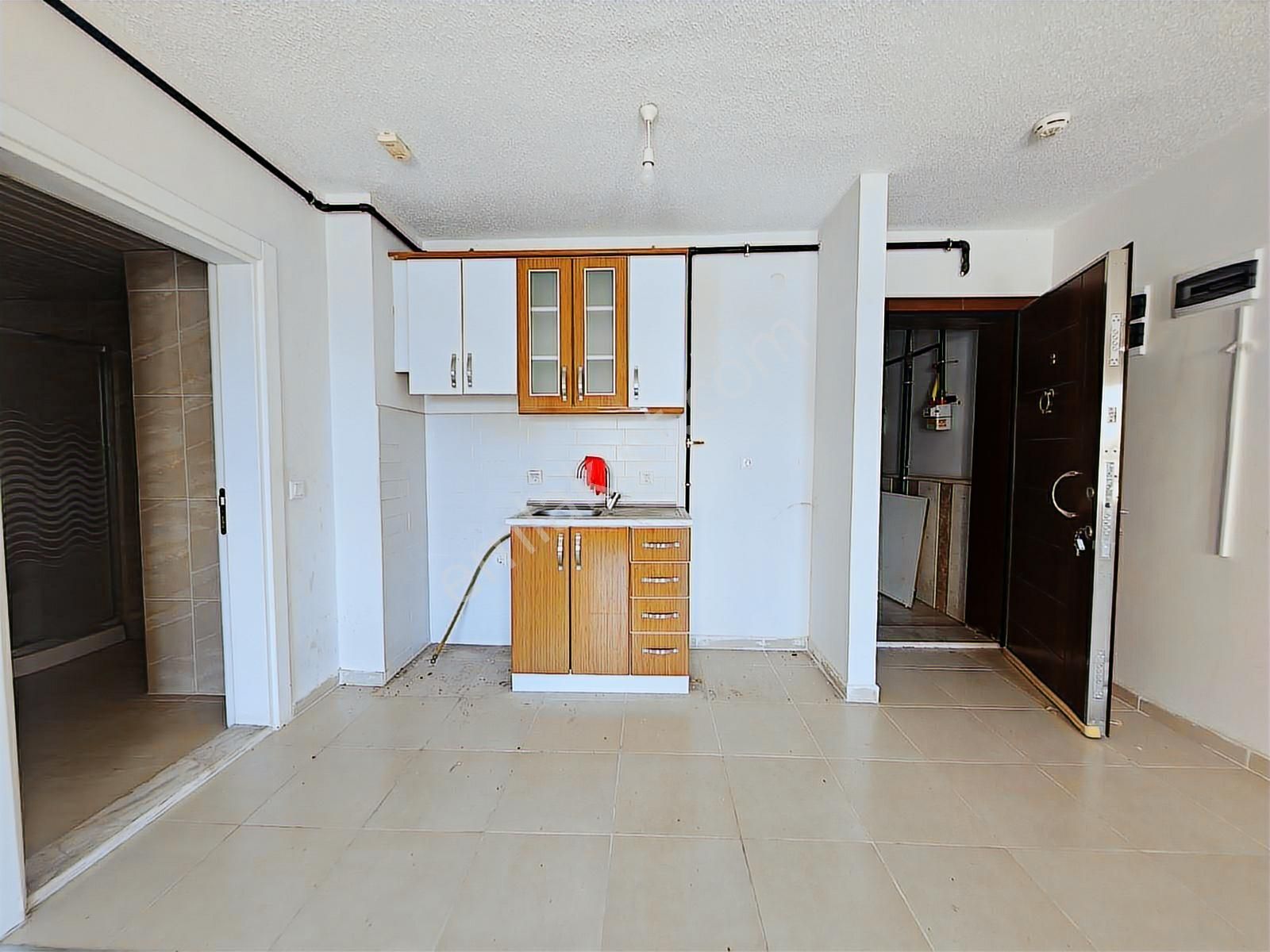 Karahasanlı Site İçi 75m2 Açık 2+1 Kombili Daire