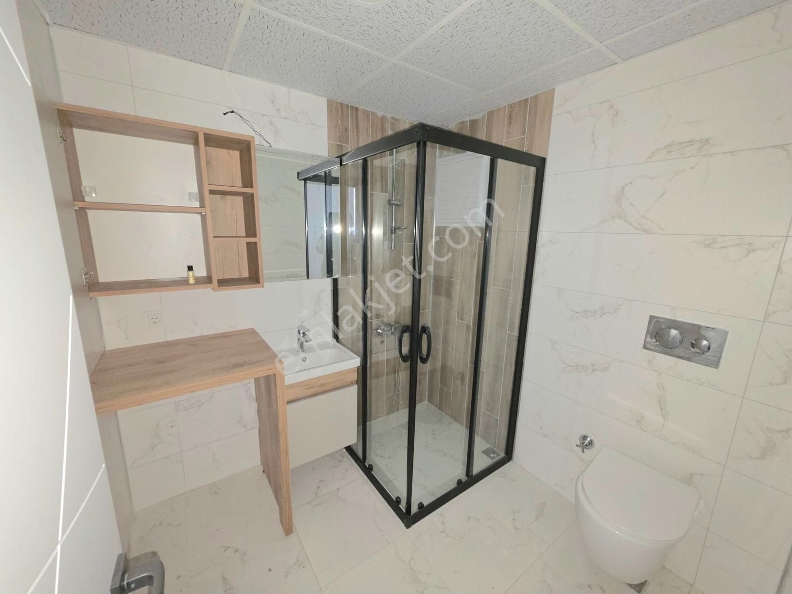 Kuşadası Otogar Arkasında 3+1 Bahçe Katı Kiralık Daire - Görsel 20