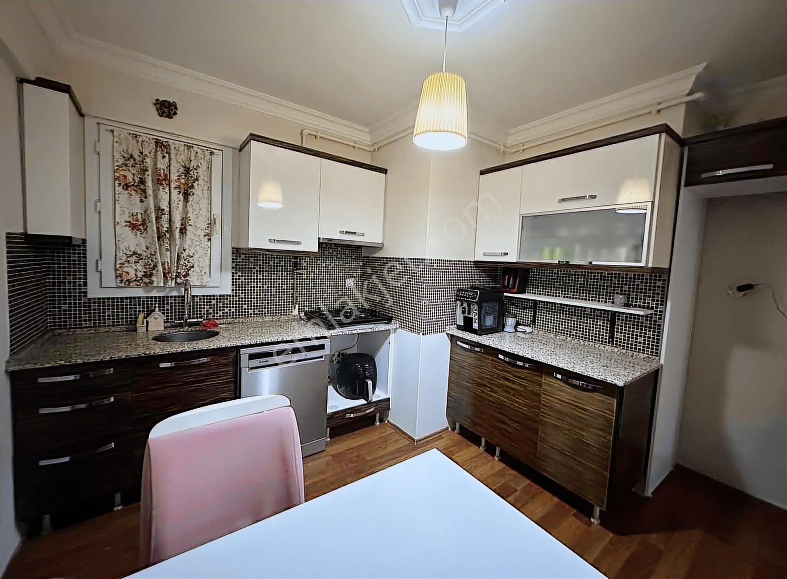 Nazım Hikmet Cd Üzeri Asansörlü Manzaralı Satılk Daire - Görsel 20