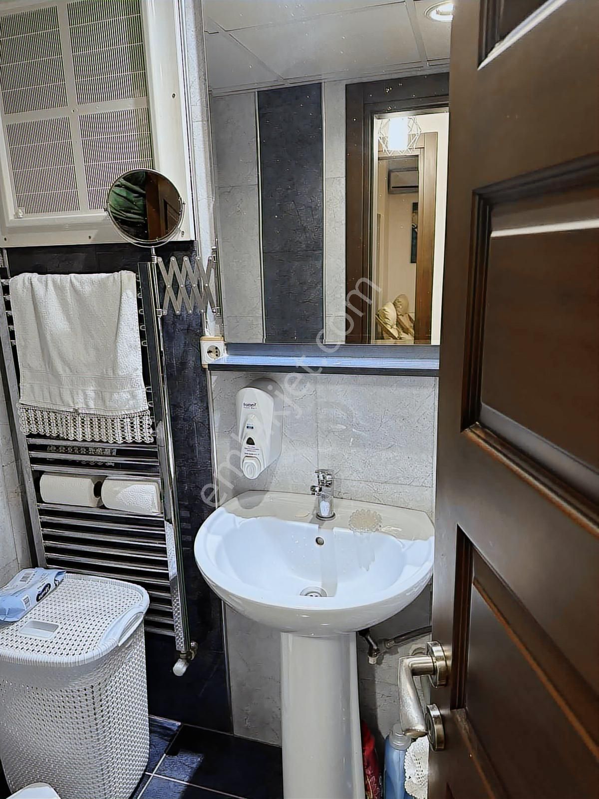 Nazım Hikmet Cd Üzeri Asansörlü Manzaralı Satılk Daire - Görsel 19