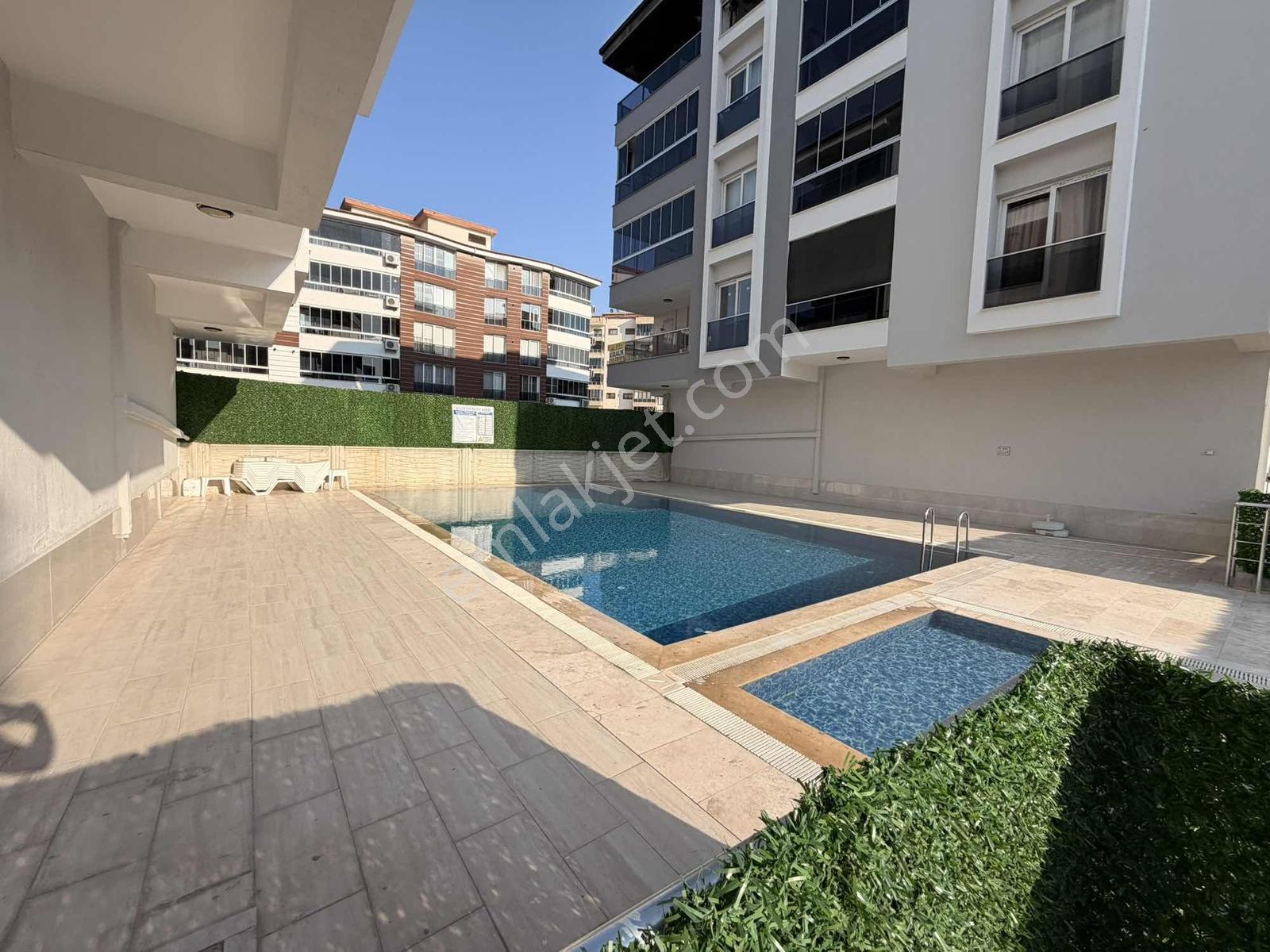 Torbalı Mah. 3+1 140m² Havuzlu Site İçerisi İzban Dibi Daire - Görsel 10