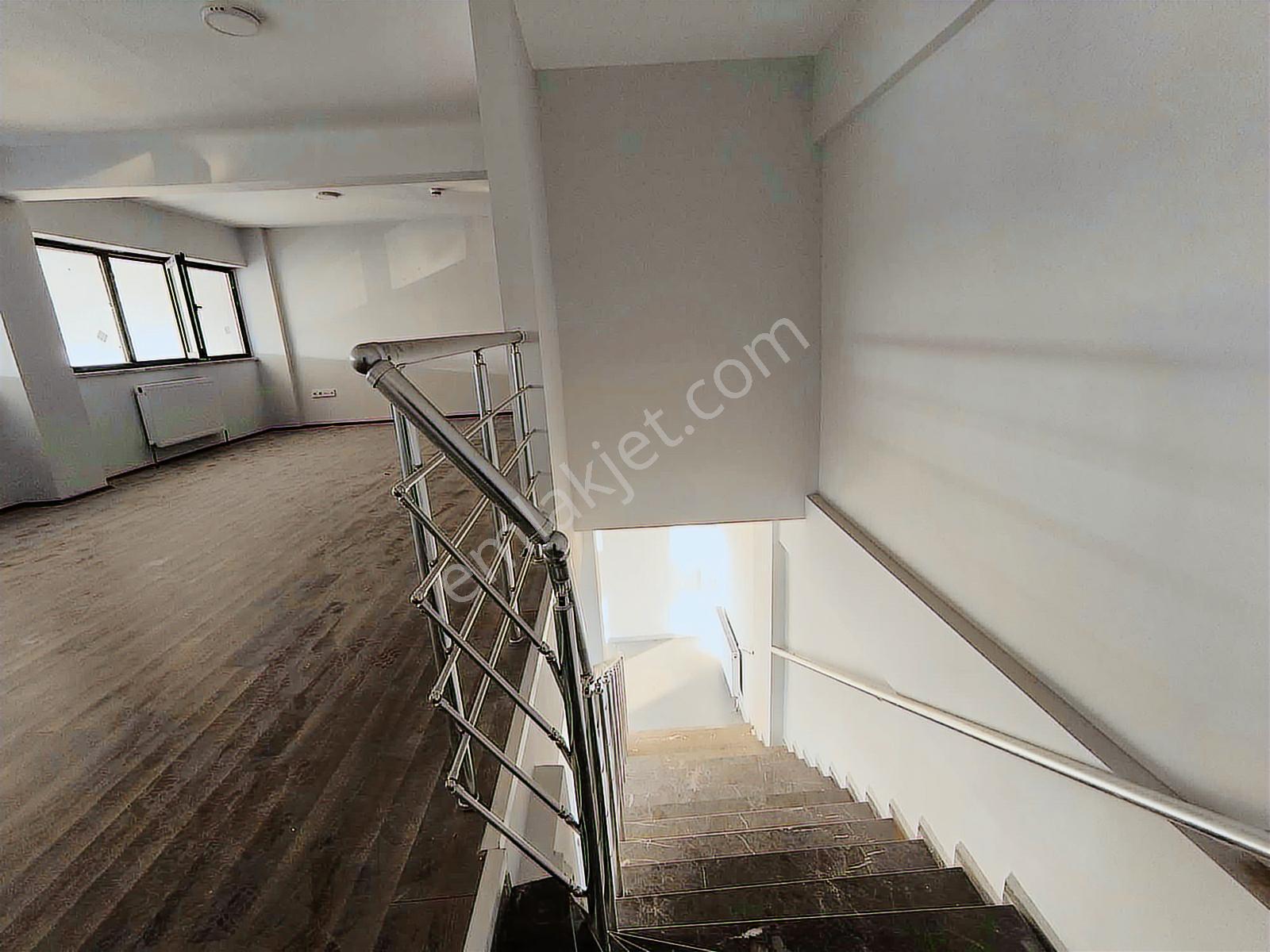 Merkez Gecen Galericiler Sitesi Satılık Ön Cephe Dükkan - Görsel 17