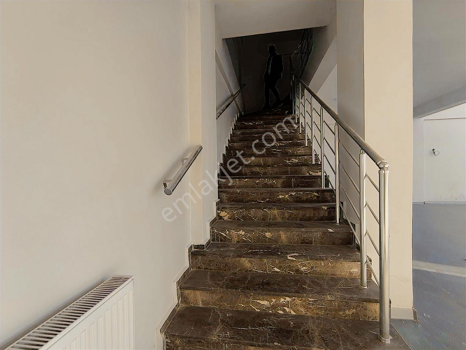 Merkez Gecen Galericiler Sitesi Satılık Ön Cephe Dükkan - Görsel 16