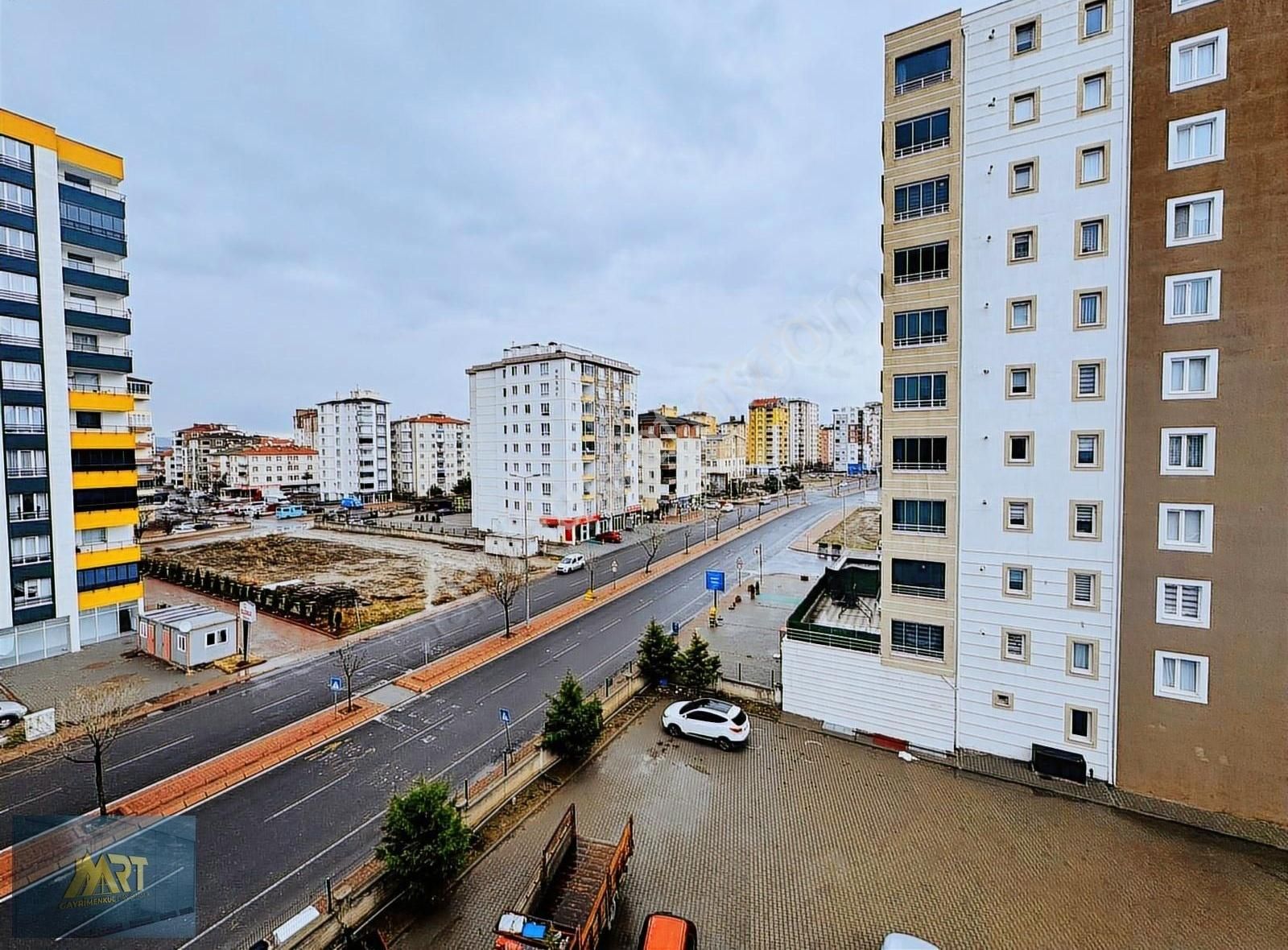 Zümrüt Mahallesi Ultra Lüks 3+1 Daire - Görsel 11