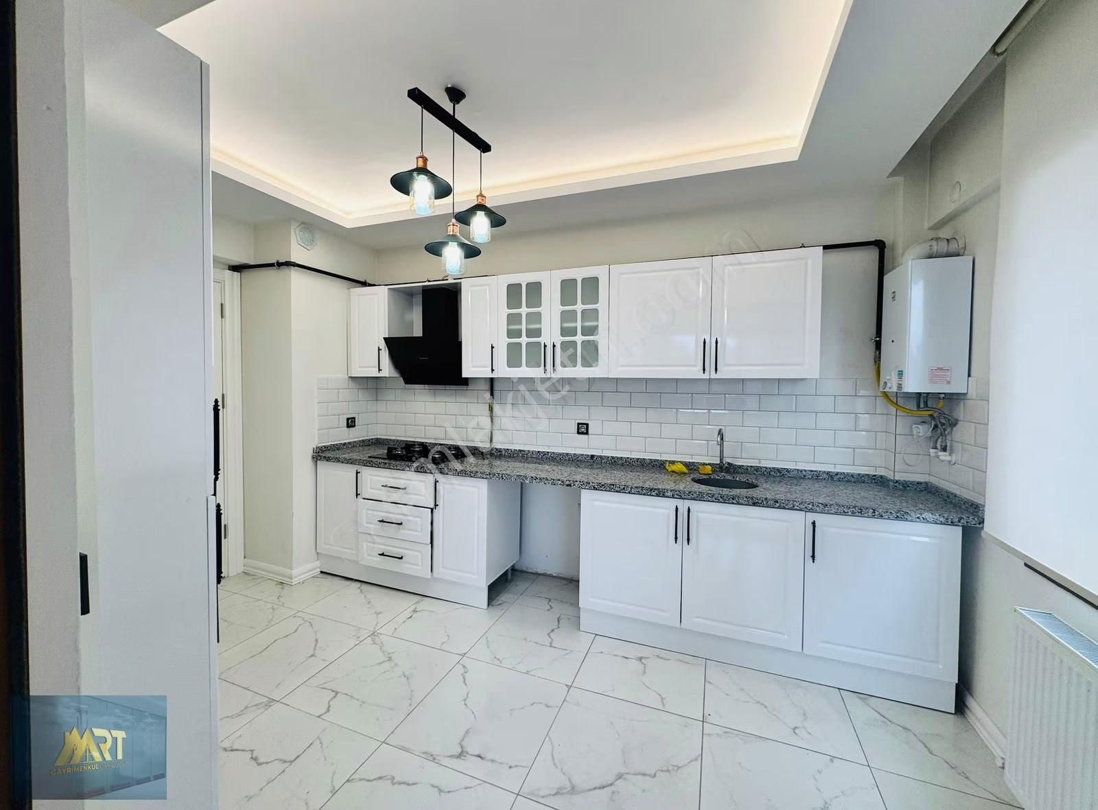 Zümrüt Mahallesi Ultra Lüks 3+1 Daire - Görsel 18