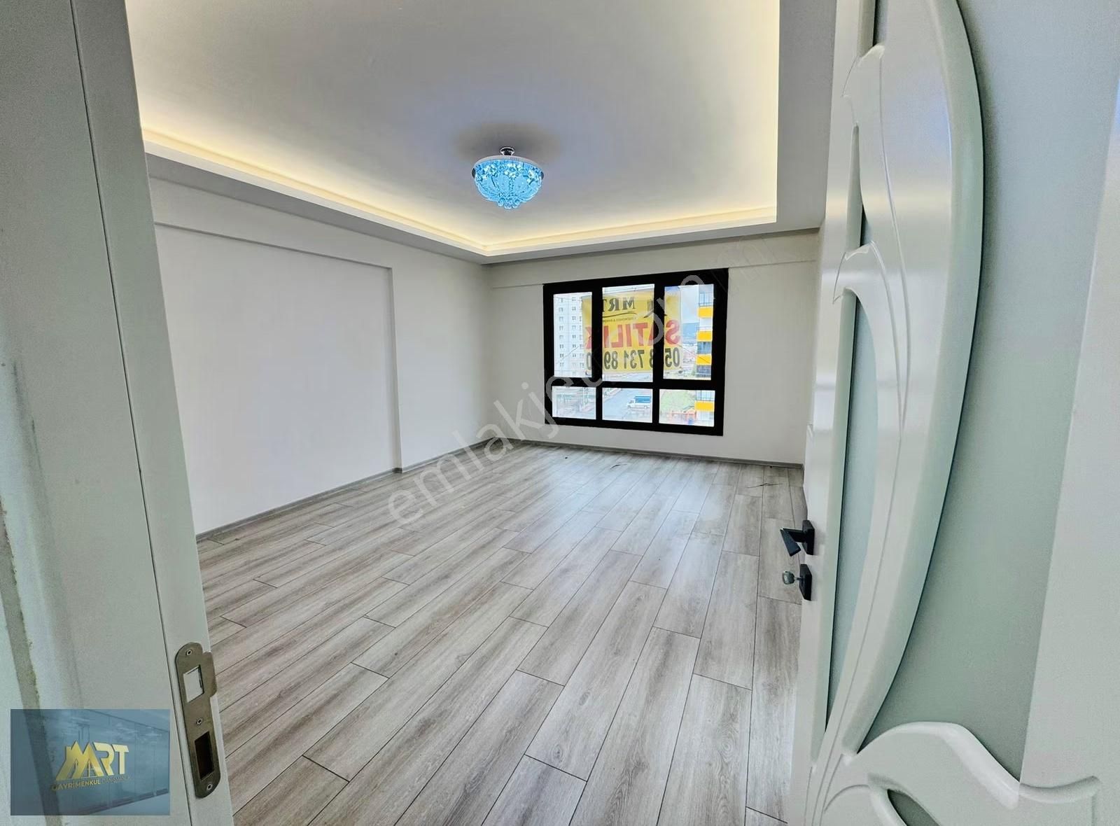 Zümrüt Mahallesi Ultra Lüks 3+1 Daire - Görsel 8