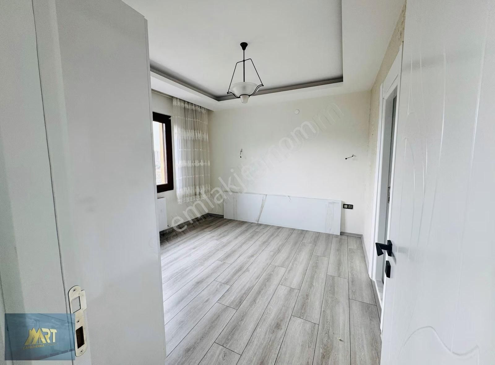 Zümrüt Mahallesi Ultra Lüks 3+1 Daire - Görsel 21