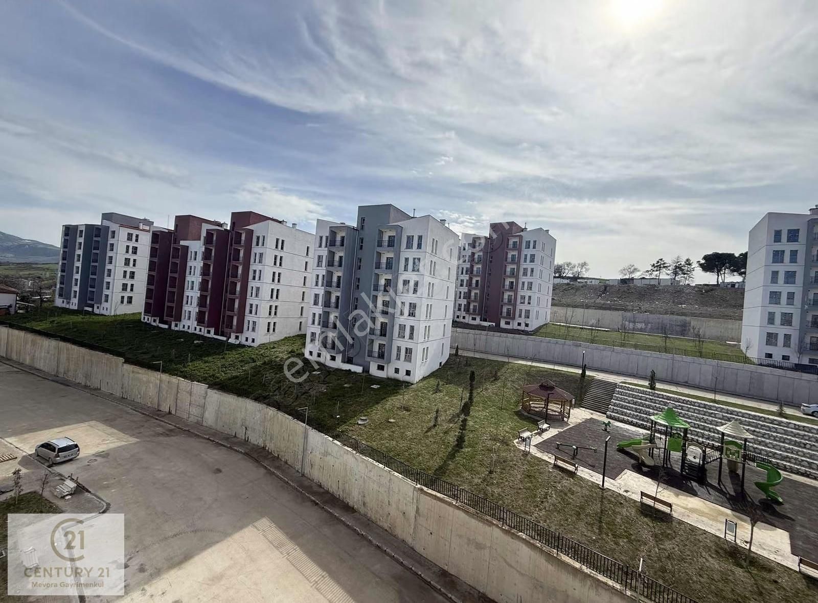 Lalaşahin Yeni Tokilerde Manzaralı 2+1 - Görsel 35