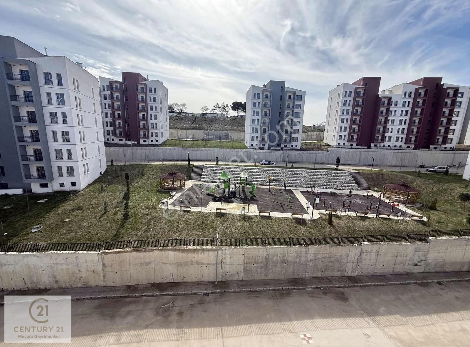 Lalaşahin Yeni Tokilerde Manzaralı 2+1 - Görsel 30