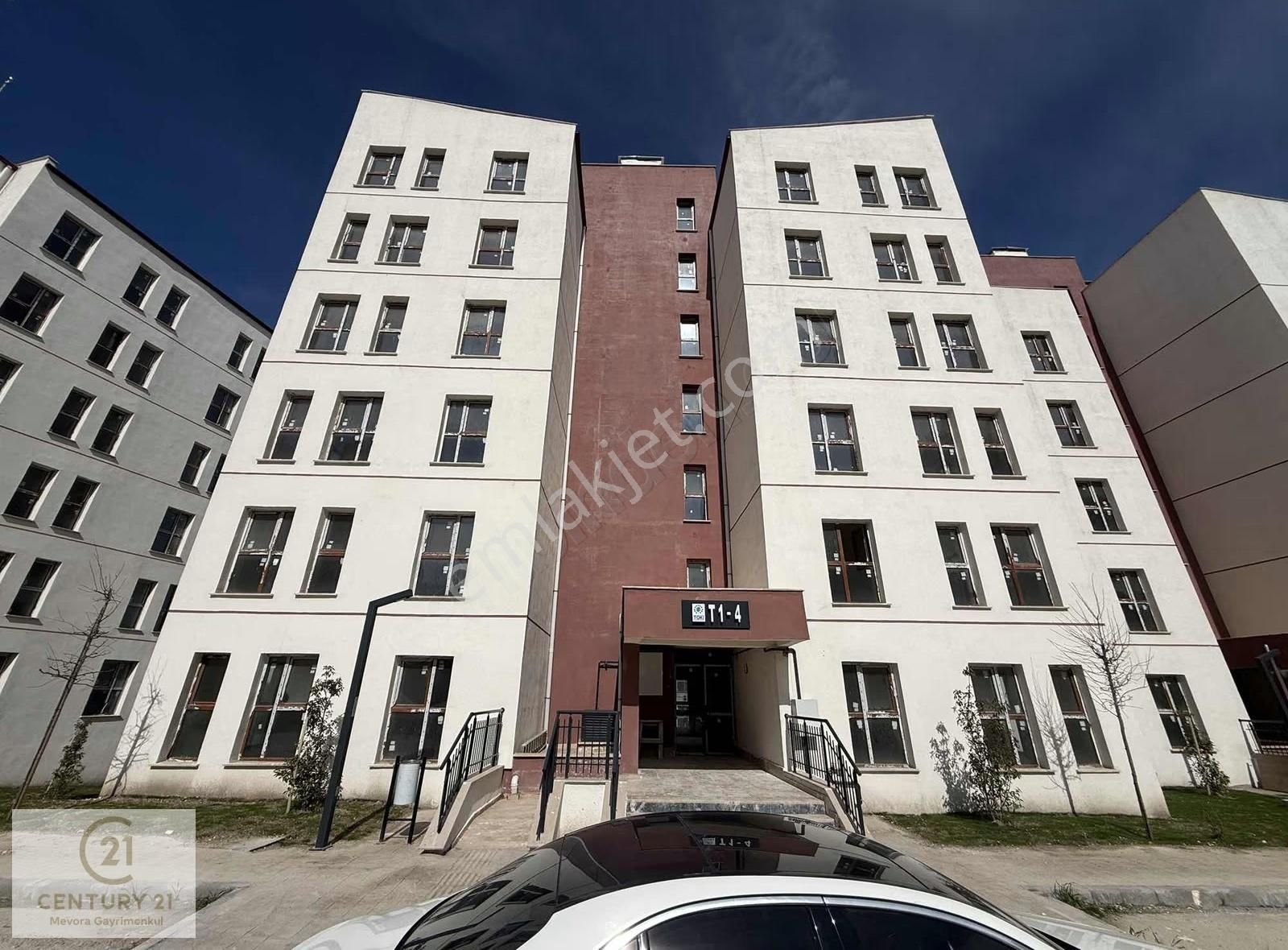 Lalaşahin Yeni Tokilerde Manzaralı 2+1