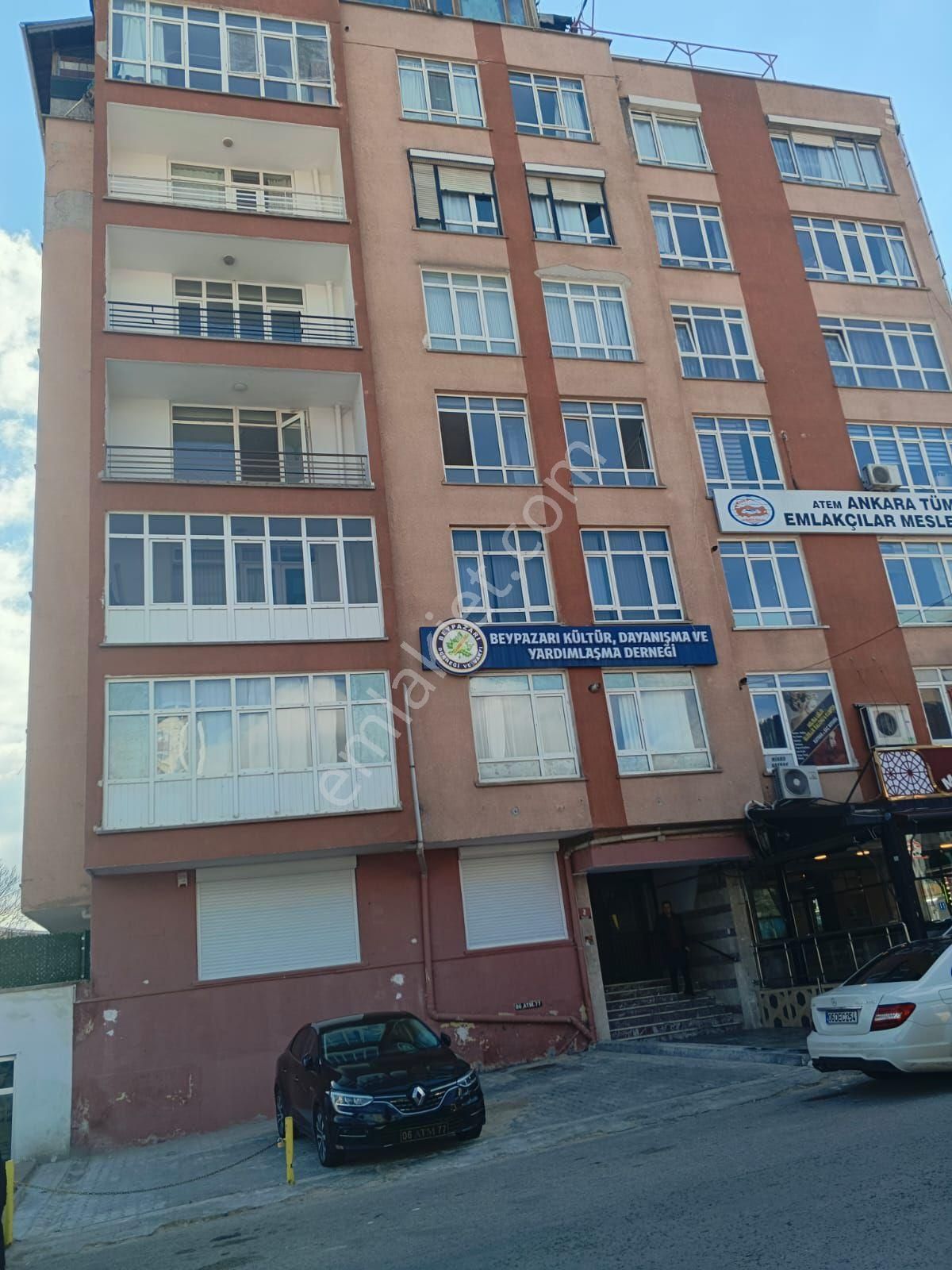 Gmk Bulvarı 2+1 Eşyalı Ön 6. Kat Kombili Asansörlü Boş - Görsel 2