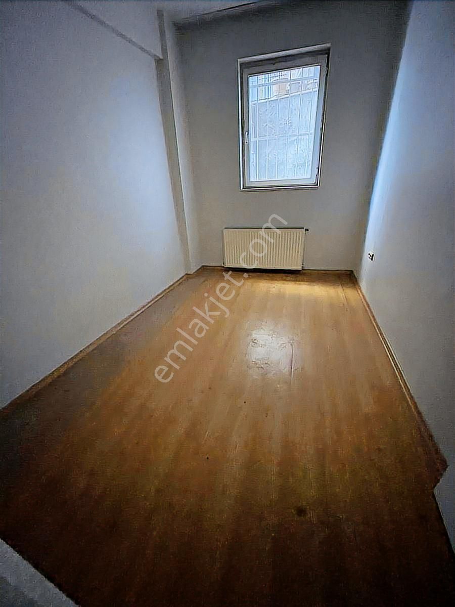 Eyüp Alibeyköyde Bahçe Kati Daire 2+1 Kiralık - Görsel 5