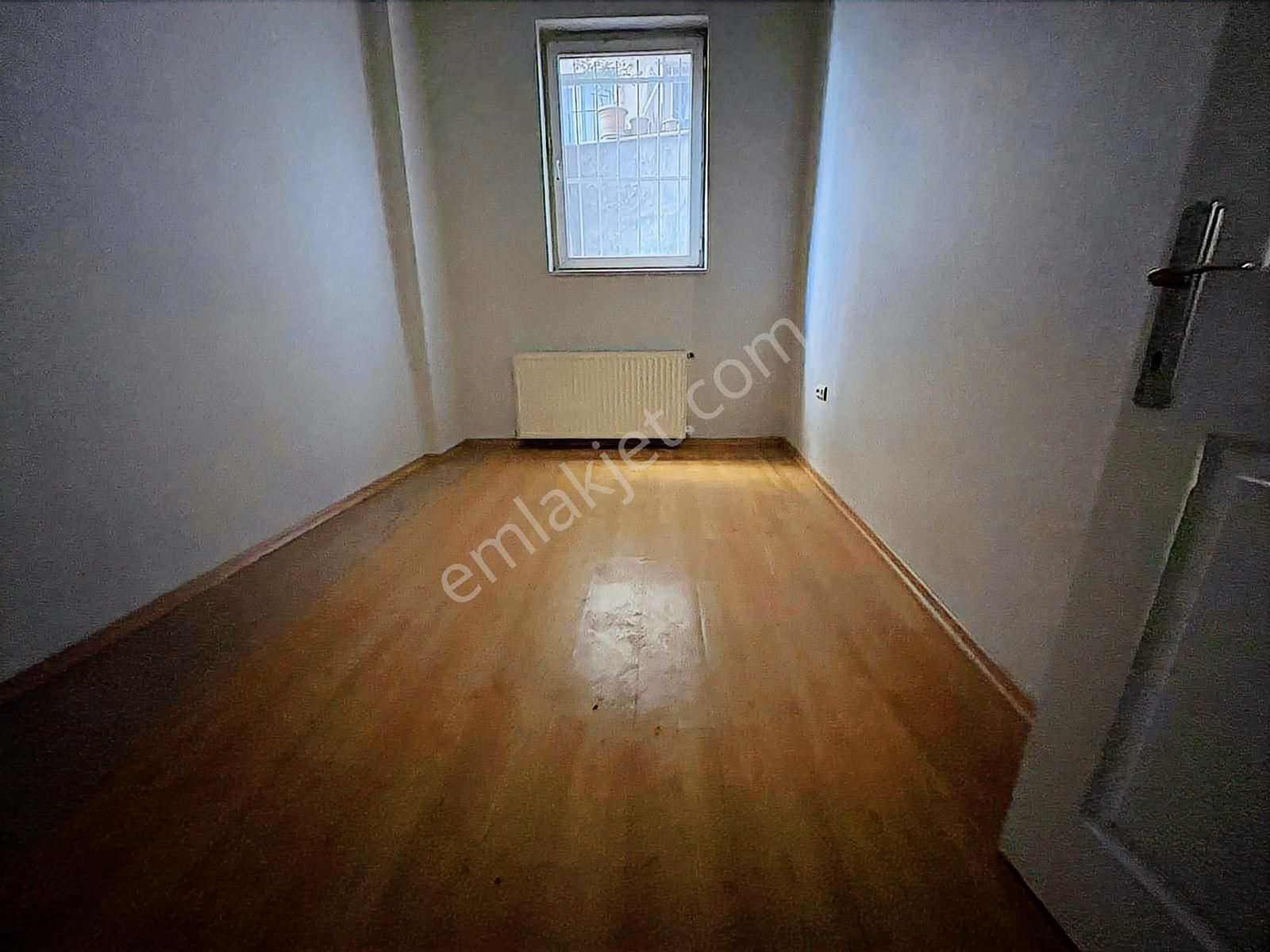 Eyüp Alibeyköyde Bahçe Kati Daire 2+1 Kiralık - Görsel 18