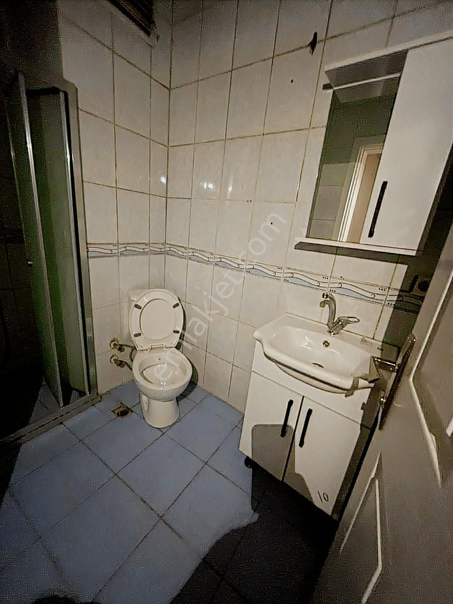 Eyüp Alibeyköyde Bahçe Kati Daire 2+1 Kiralık - Görsel 26