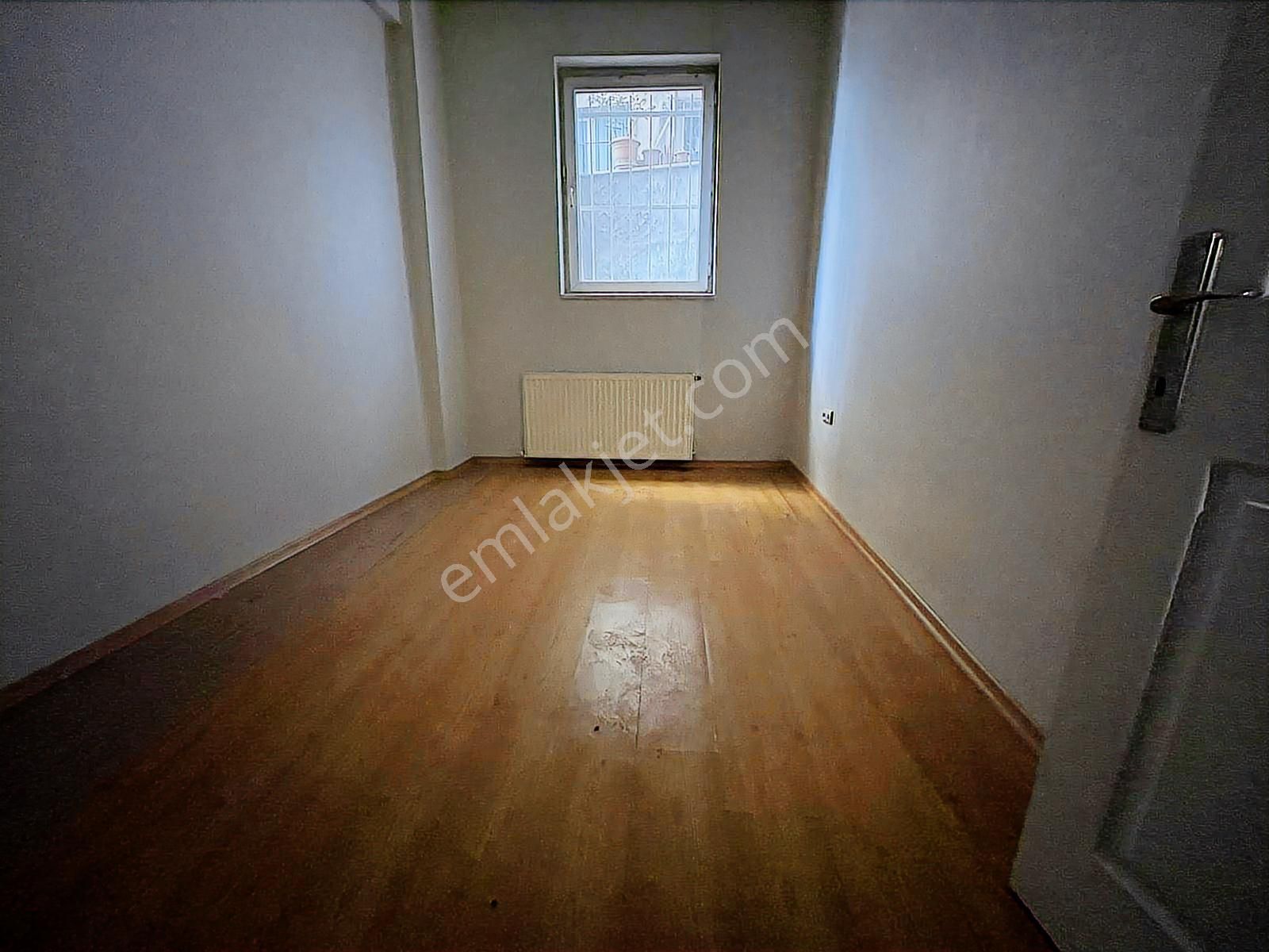 Eyüp Alibeyköyde Bahçe Kati Daire 2+1 Kiralık - Görsel 23