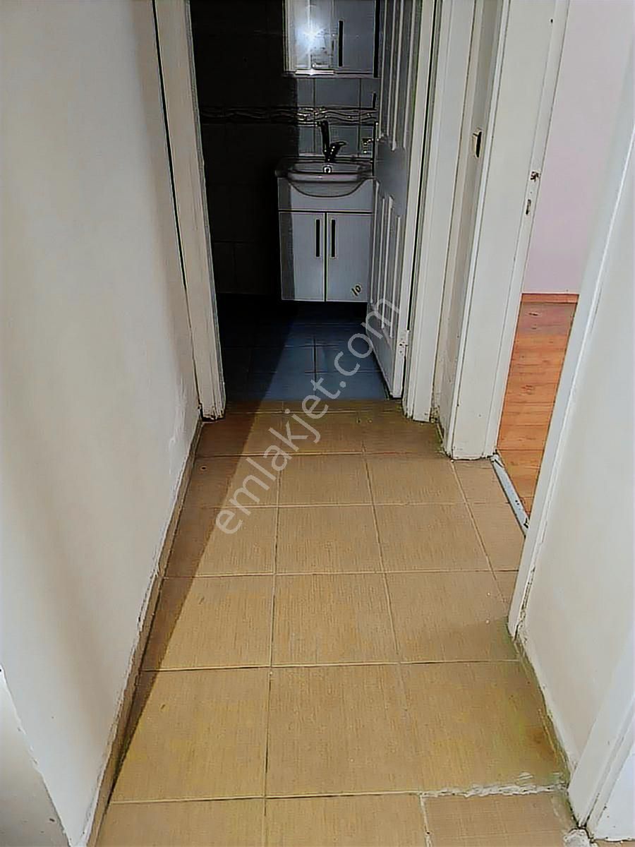 Eyüp Alibeyköyde Bahçe Kati Daire 2+1 Kiralık - Görsel 29
