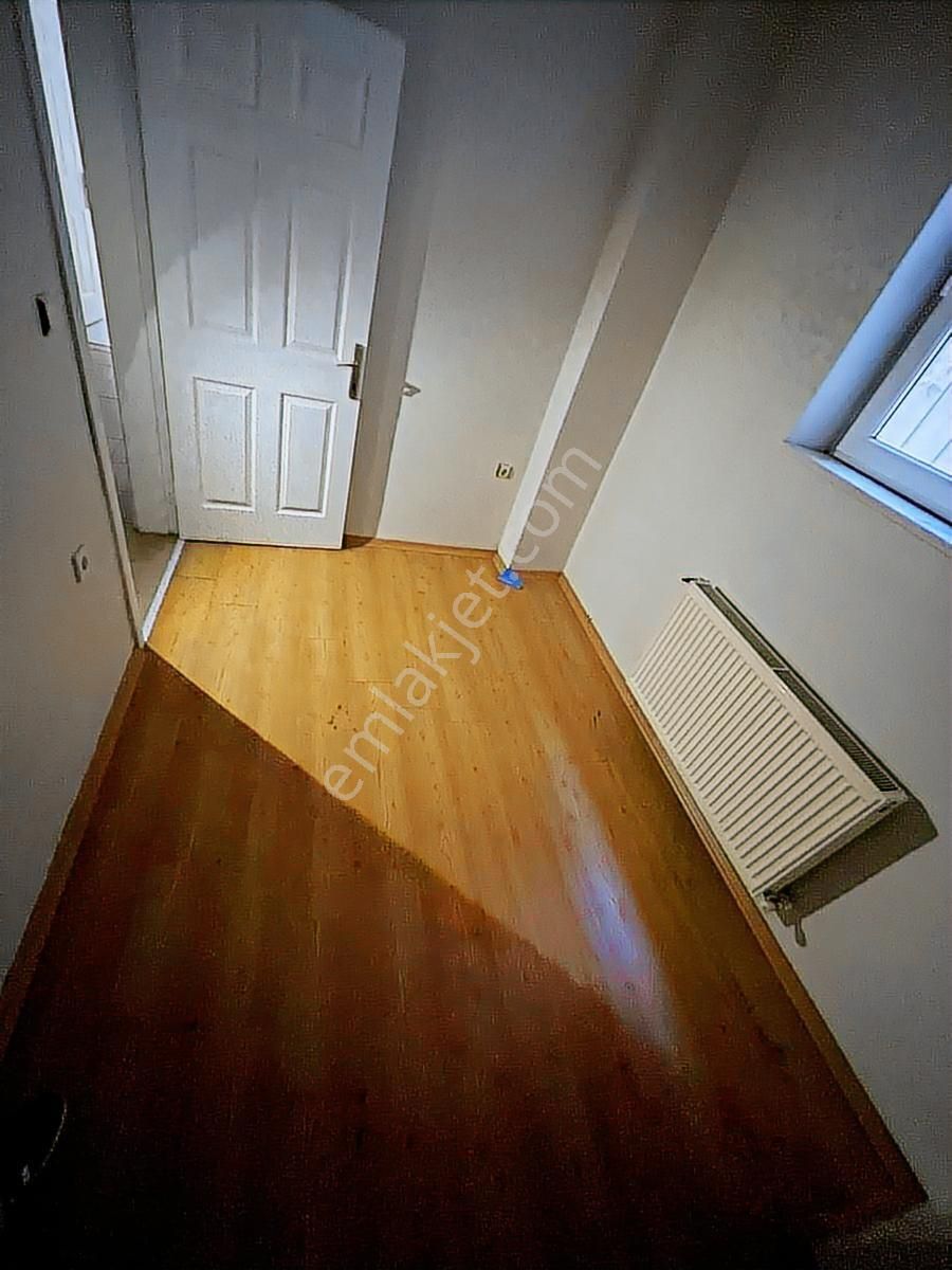 Eyüp Alibeyköyde Bahçe Kati Daire 2+1 Kiralık - Görsel 16