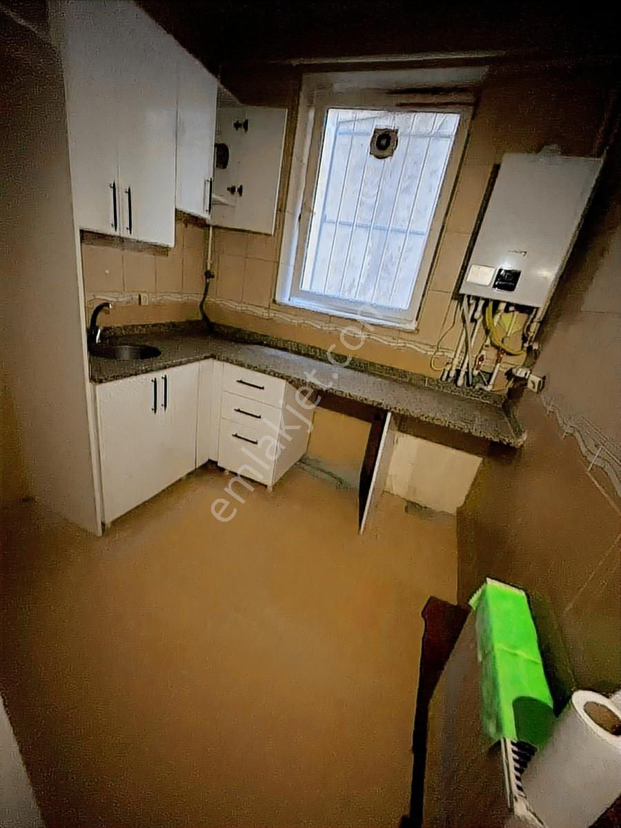 Eyüp Alibeyköyde Bahçe Kati Daire 2+1 Kiralık - Görsel 15