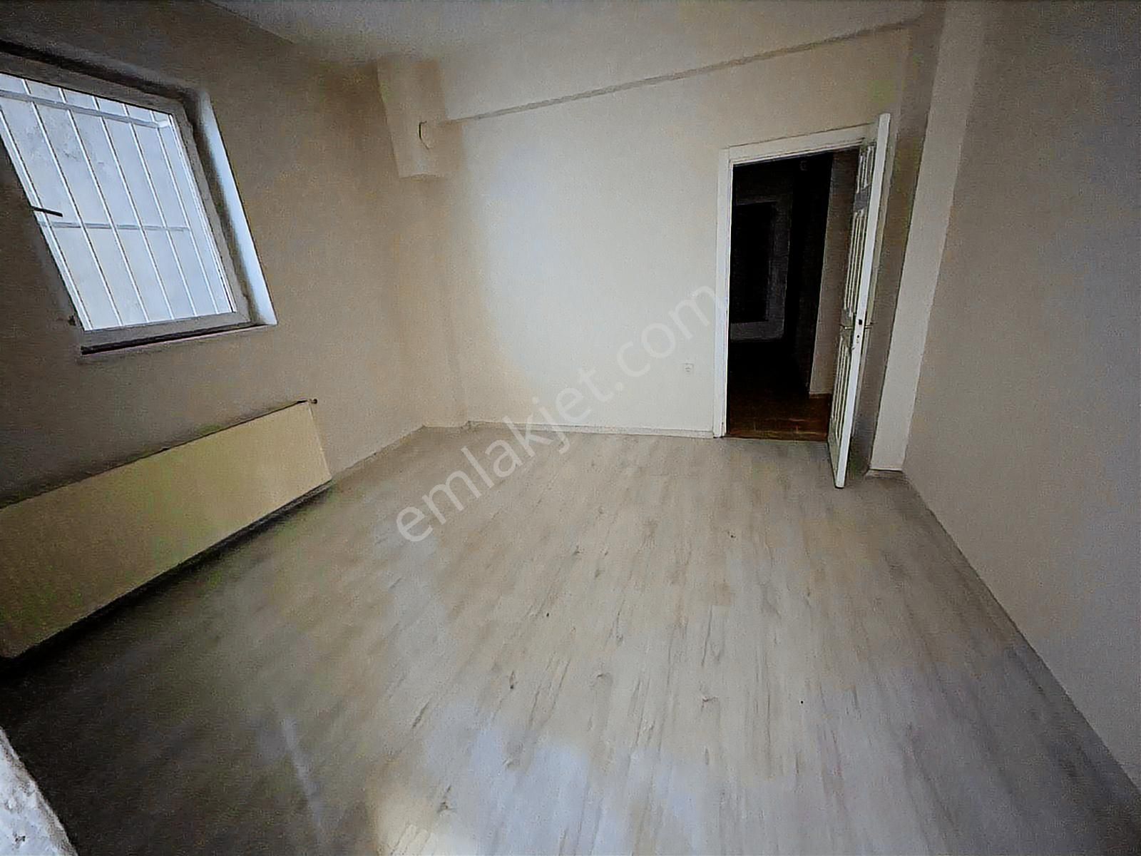 Eyüp Alibeyköyde Bahçe Kati Daire 2+1 Kiralık - Görsel 8