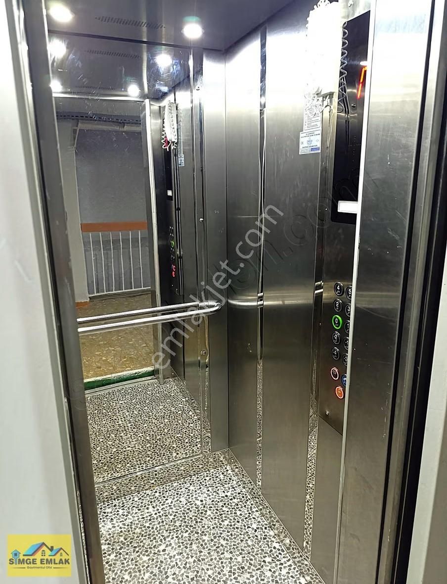 Simge'den İzmir Türk Koleji Sokağında Cad.paraleli Deniz Manzara - Görsel 17