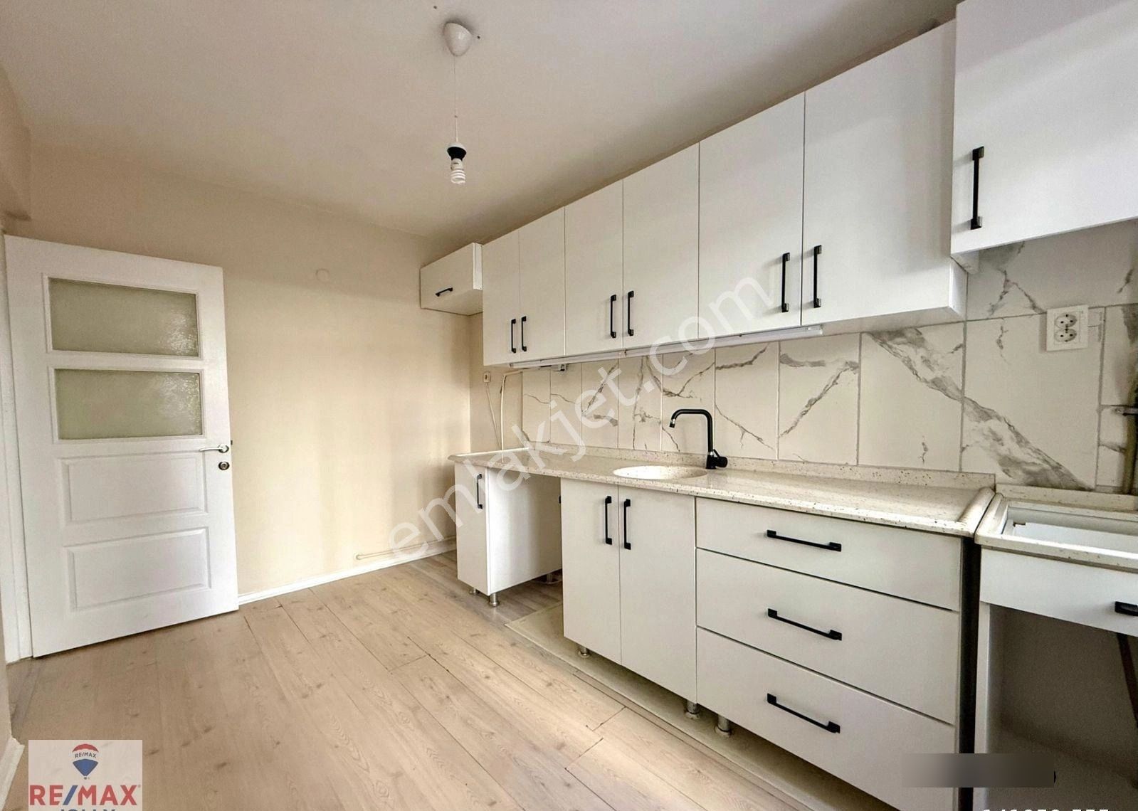 Bayraklı Osmangazi Mahallesinde Satılık 3+1 Satılık Daire - Görsel 22