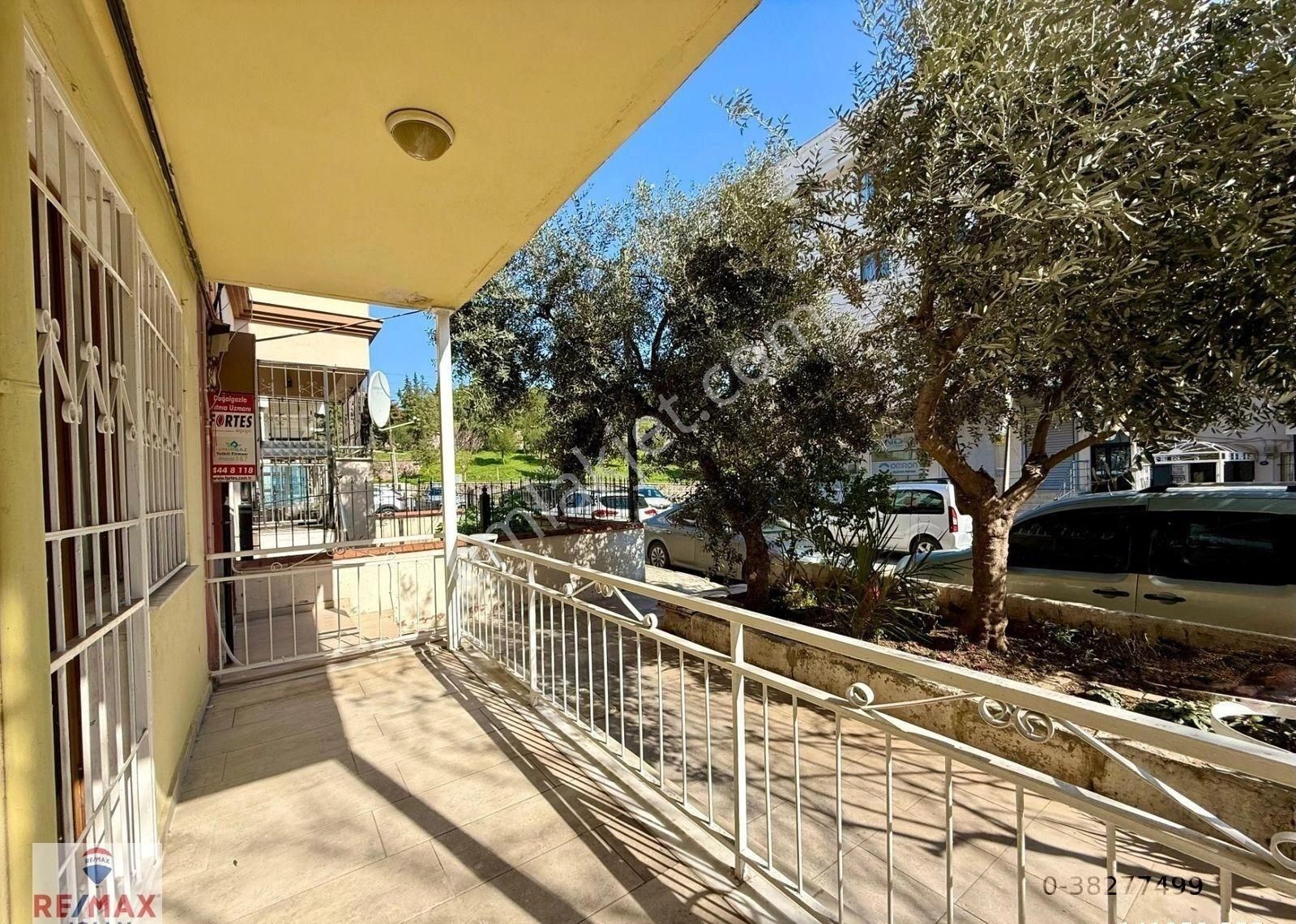 Bayraklı Osmangazi Mahallesinde Satılık 3+1 Satılık Daire - Görsel 2