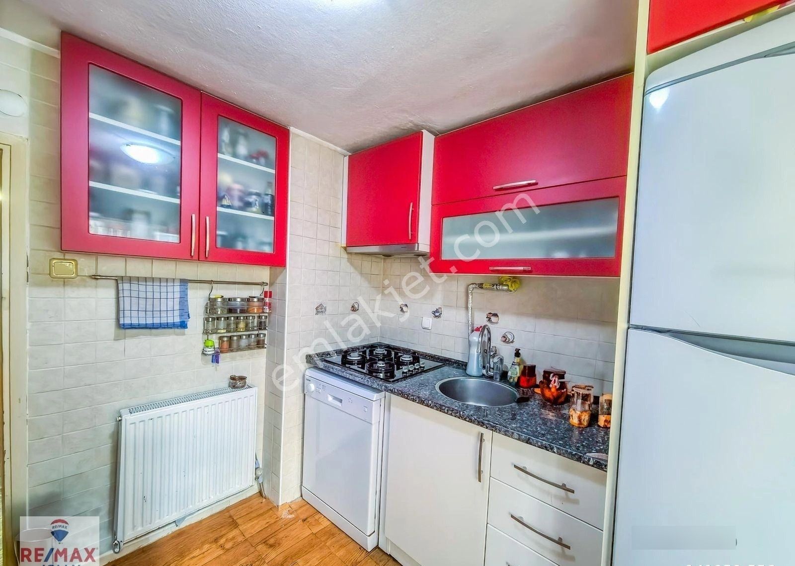 Konak Göztepe Metro Ve Amerıkan Kolejı Yakını Satılık 2+1 Daıre - Alper Gete Remax Jolly - Görsel 26