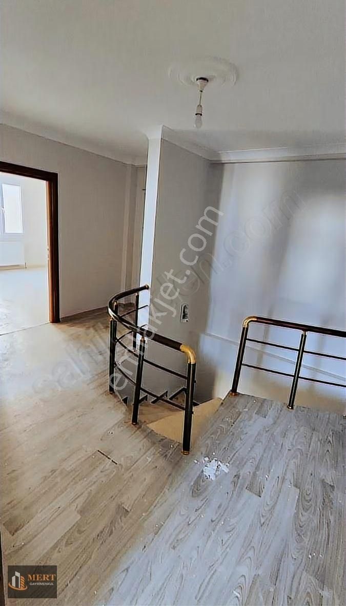 Çift Ailenin Rahat Yaşayabileceği 6+1 Dublex Daire - Görsel 9