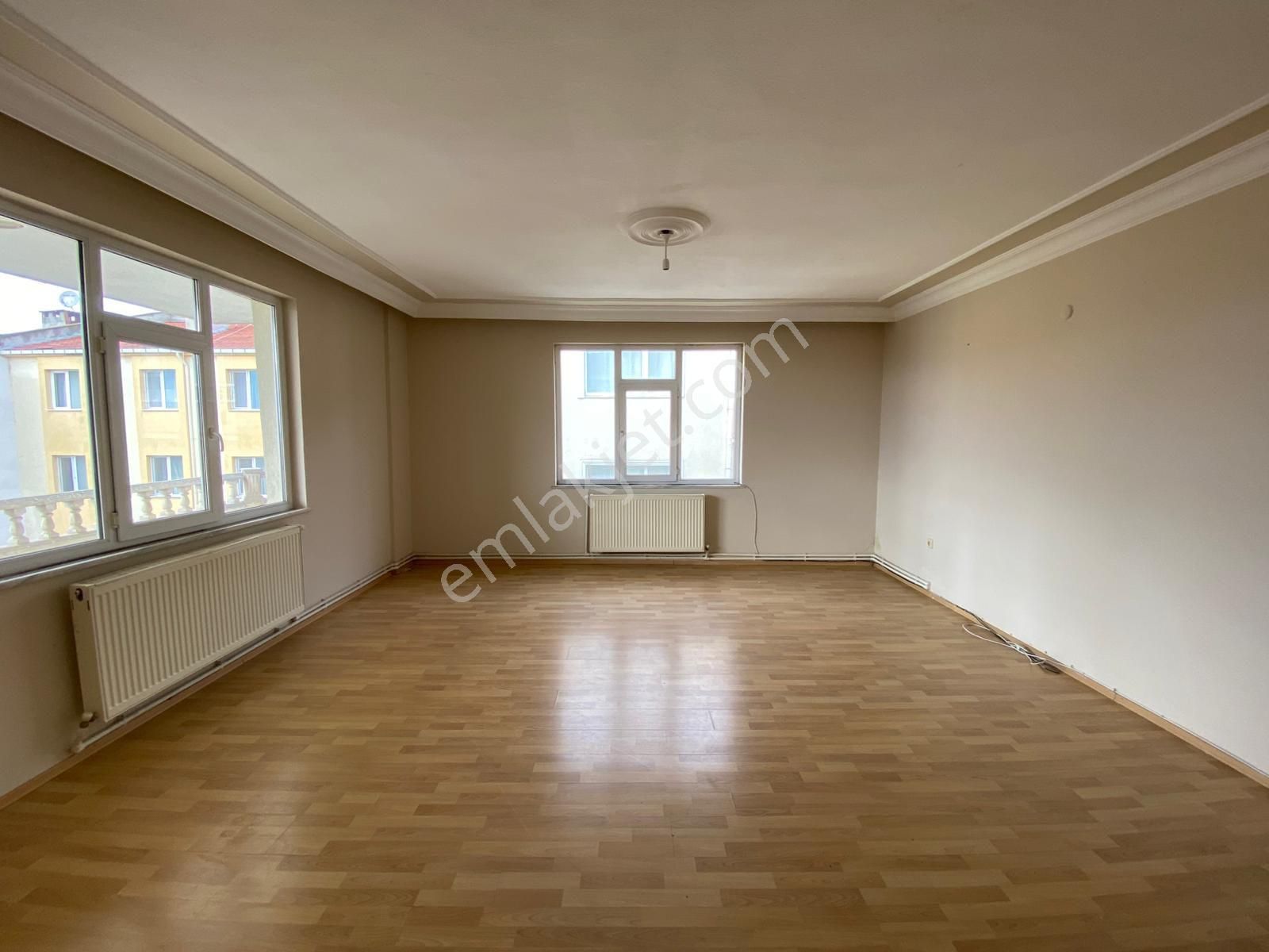 Çorlu Muhitin Mahallesi'nde 3+1 Kiralık Daire - Görsel 4