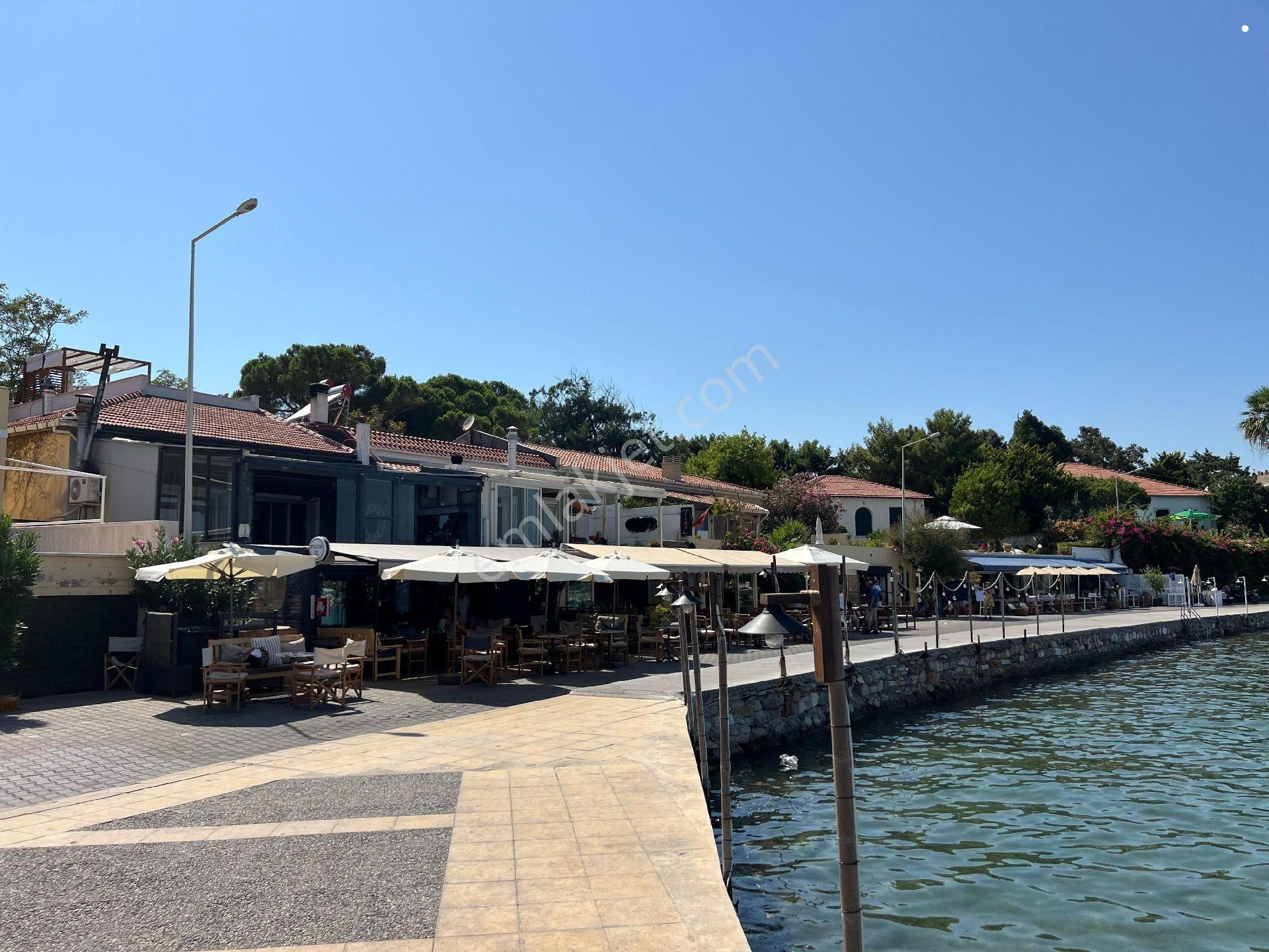 Çeşme Yıldızburnu'nda,denize Sıfır,bahçeli,ankastreli 2+1 - Görsel 14