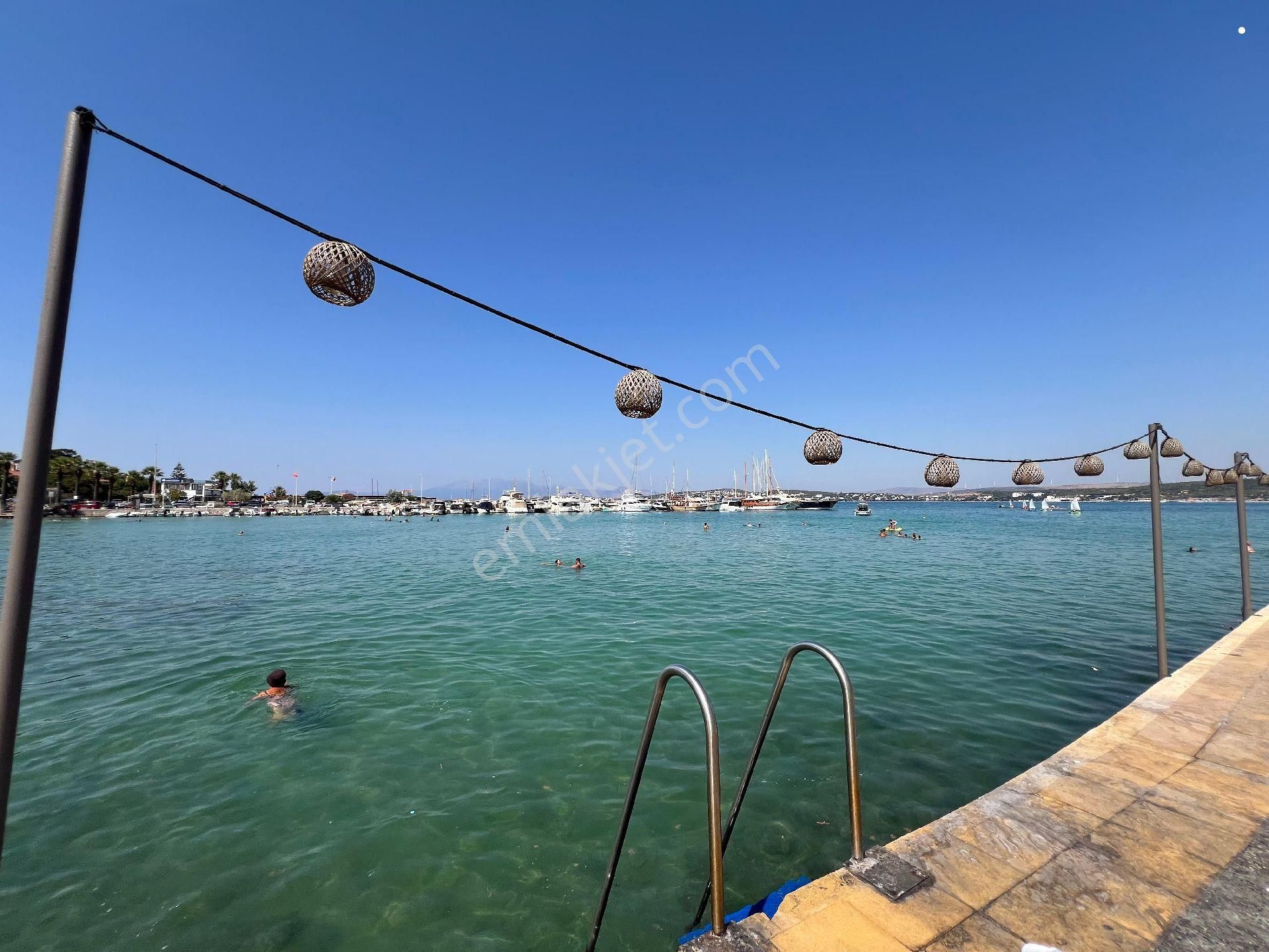 Çeşme Yıldızburnu'nda,denize Sıfır,bahçeli,ankastreli 2+1 - Görsel 15
