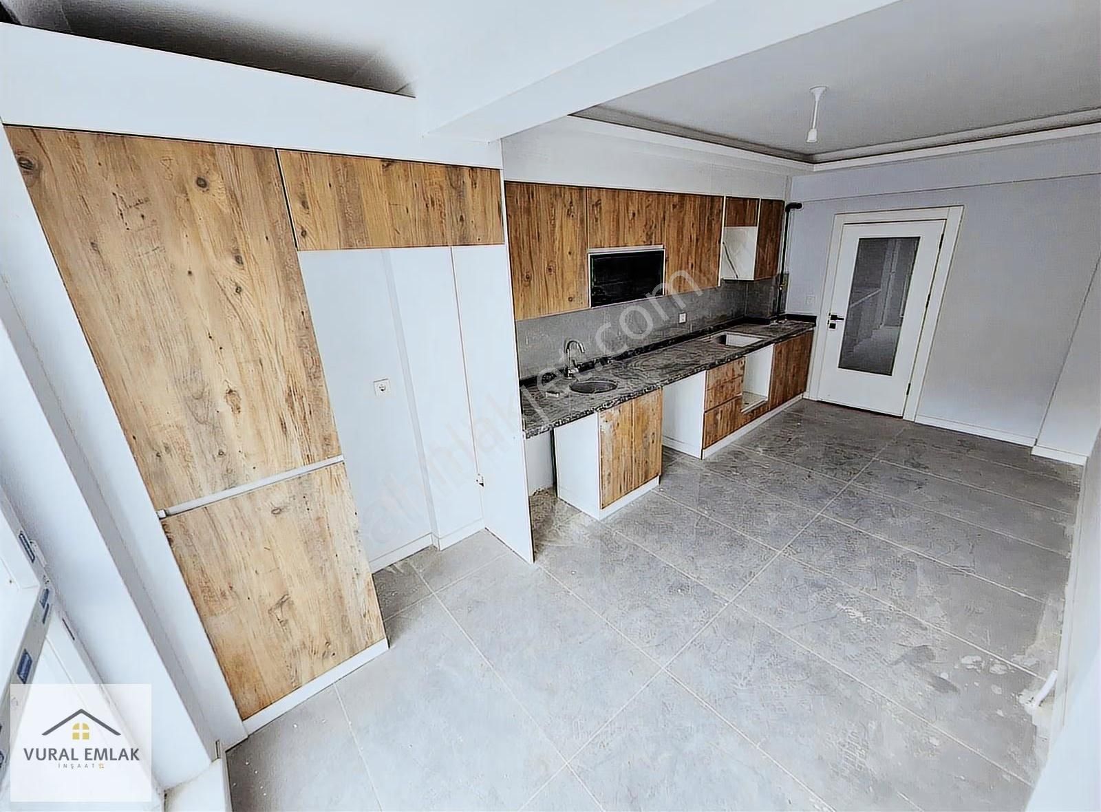 Vural Emlaktan %80 Kredi Limitli İskanlı 4+1 Ara Katta Acill