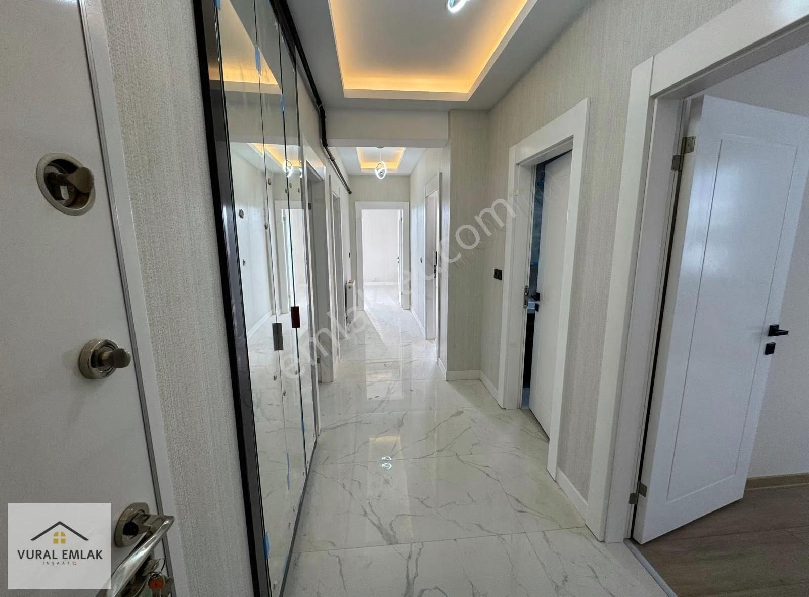 Vural'dan Cadde Üzeri Ara Katta, Geniş Ve Kullanışlı 3+1 Daire - Görsel 16