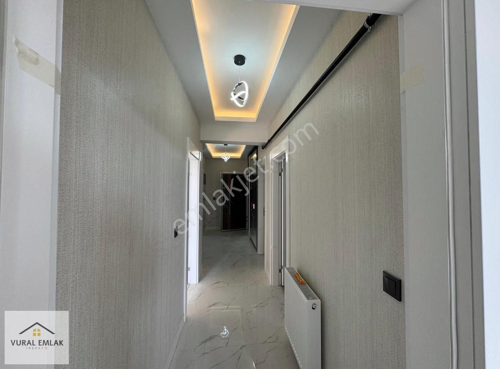 Vural'dan Cadde Üzeri Ara Katta, Geniş Ve Kullanışlı 3+1 Daire - Görsel 24