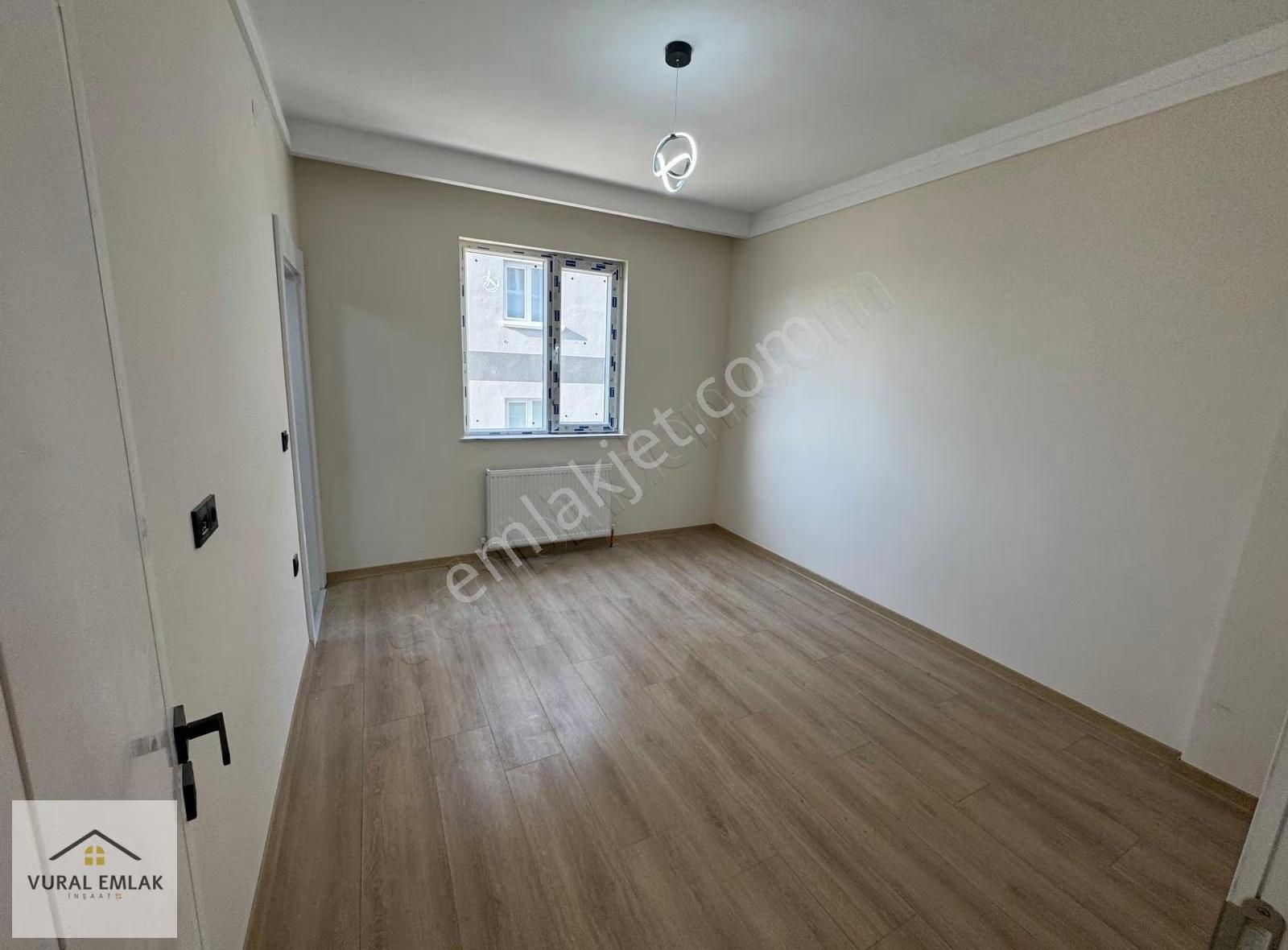 Vural'dan Cadde Üzeri Ara Katta, Geniş Ve Kullanışlı 3+1 Daire - Görsel 7