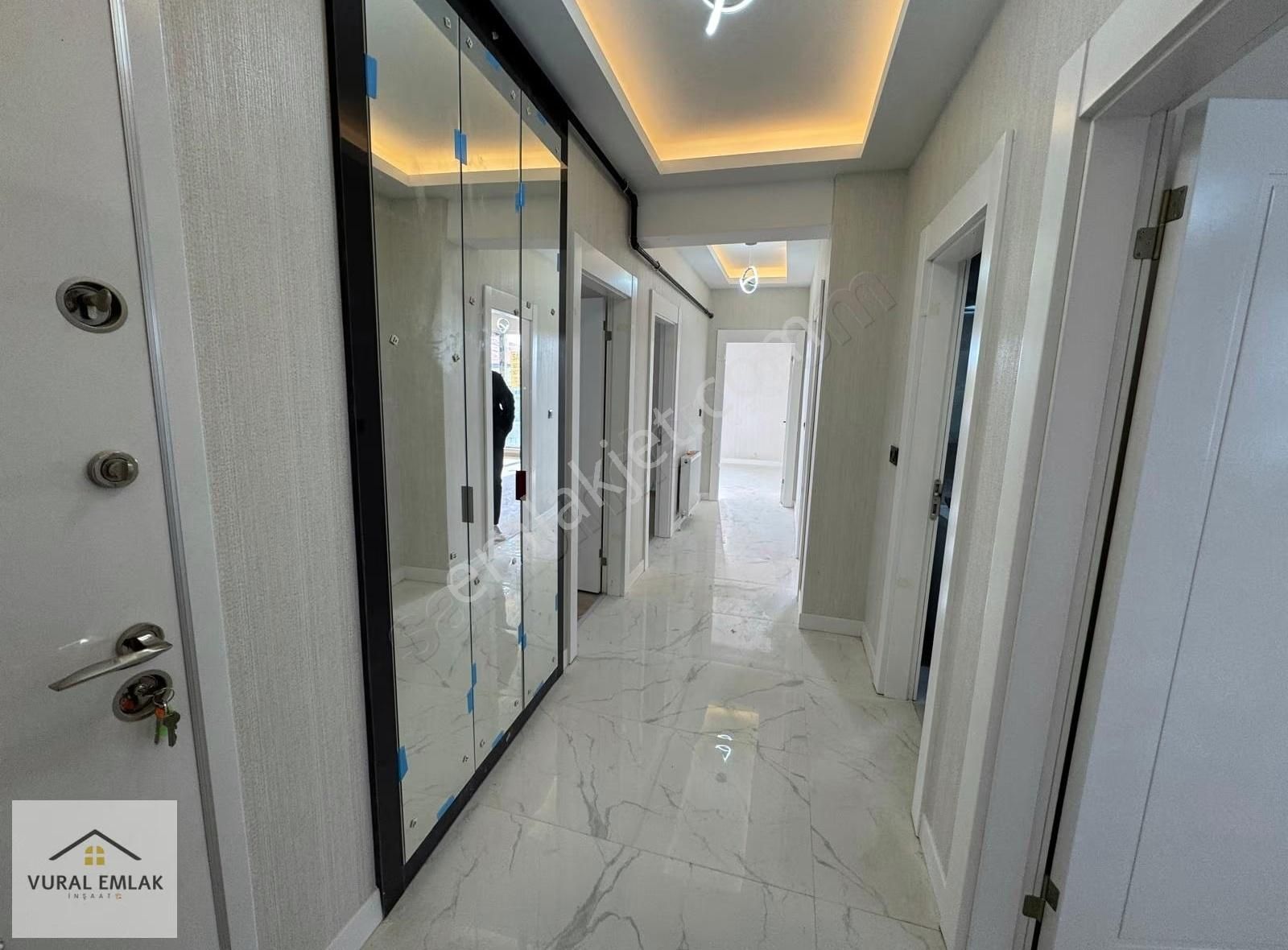 Vural'dan Cadde Üzeri Ara Katta, Geniş Ve Kullanışlı 3+1 Daire - Görsel 34