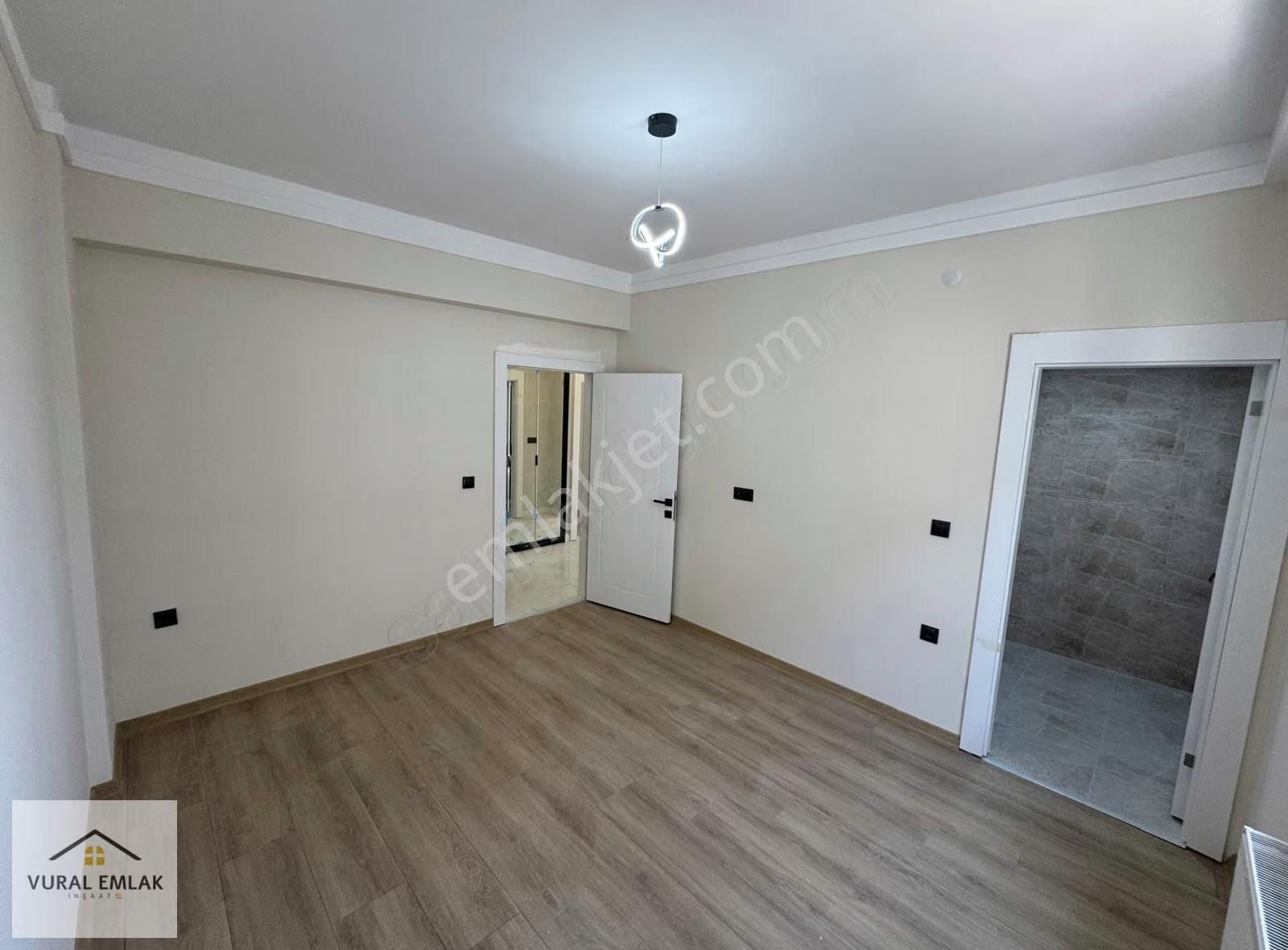 Vural'dan Cadde Üzeri Ara Katta, Geniş Ve Kullanışlı 3+1 Daire - Görsel 13