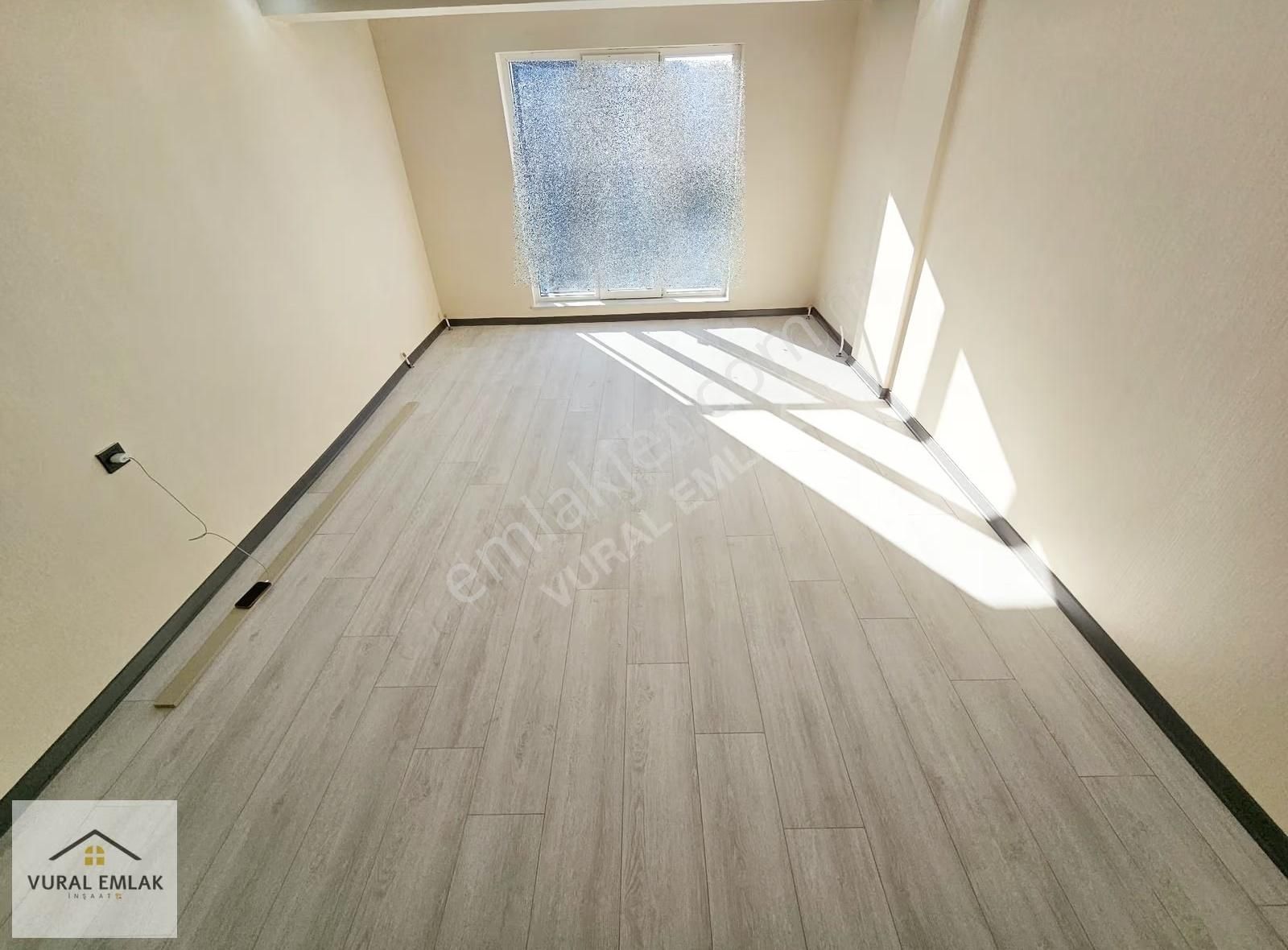 Vural'dan Teras Balkonlu, En Üst Kat, Ultra Lüx 3+1 Daire - Görsel 32