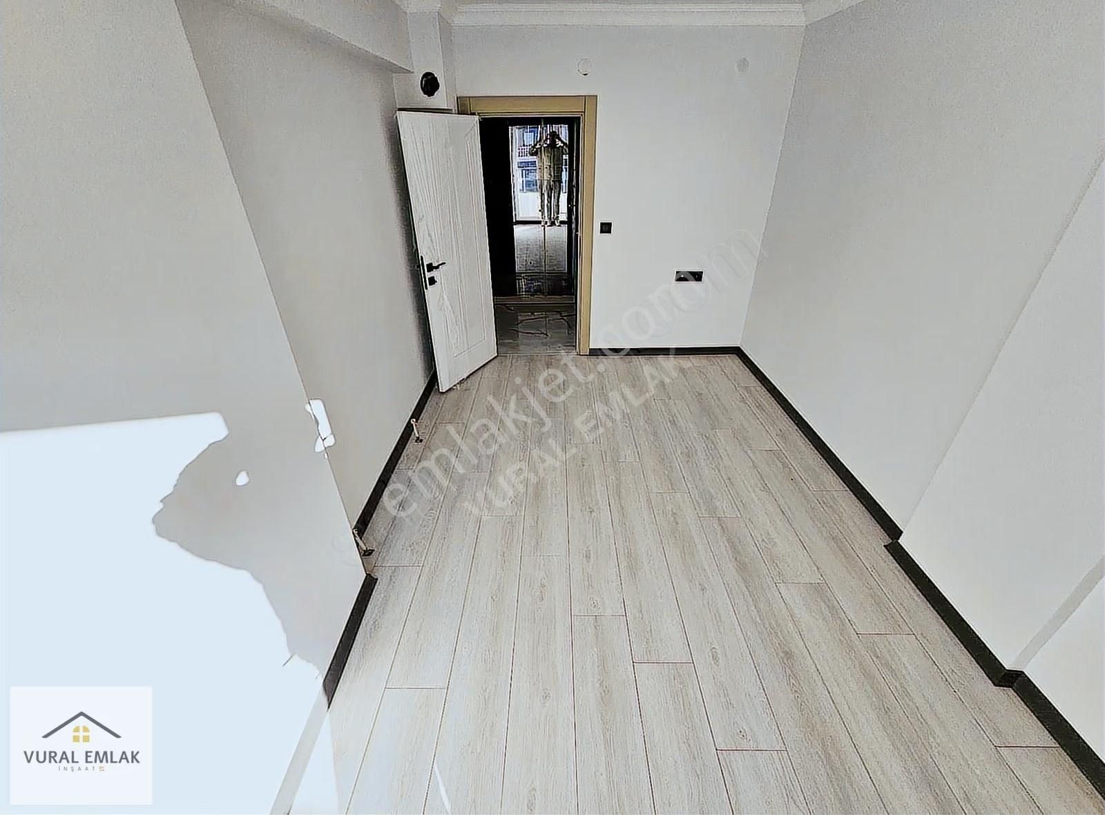 Vural'dan Teras Balkonlu, En Üst Kat, Ultra Lüx 3+1 Daire - Görsel 16