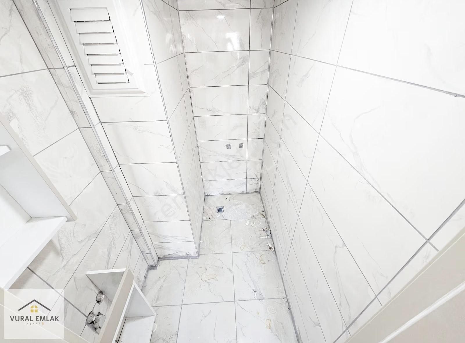 Vural'dan Teras Balkonlu, En Üst Kat, Ultra Lüx 3+1 Daire - Görsel 27