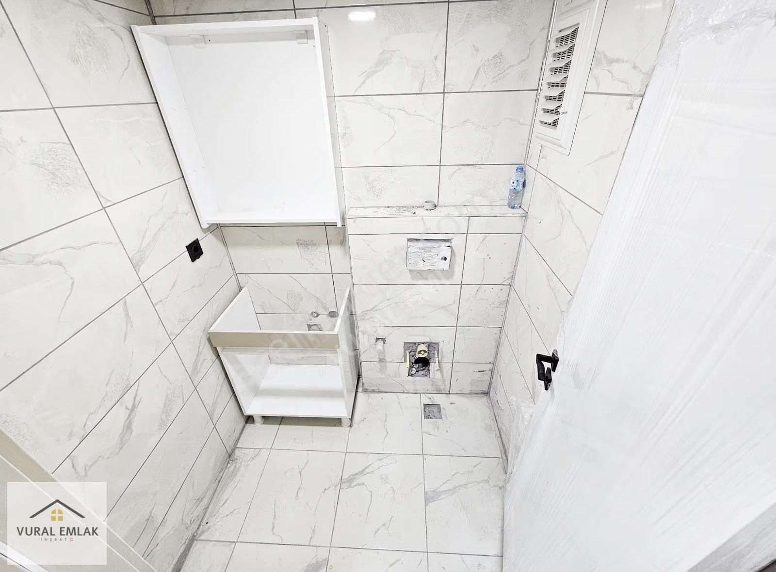 Vural'dan Teras Balkonlu, En Üst Kat, Ultra Lüx 3+1 Daire - Görsel 13