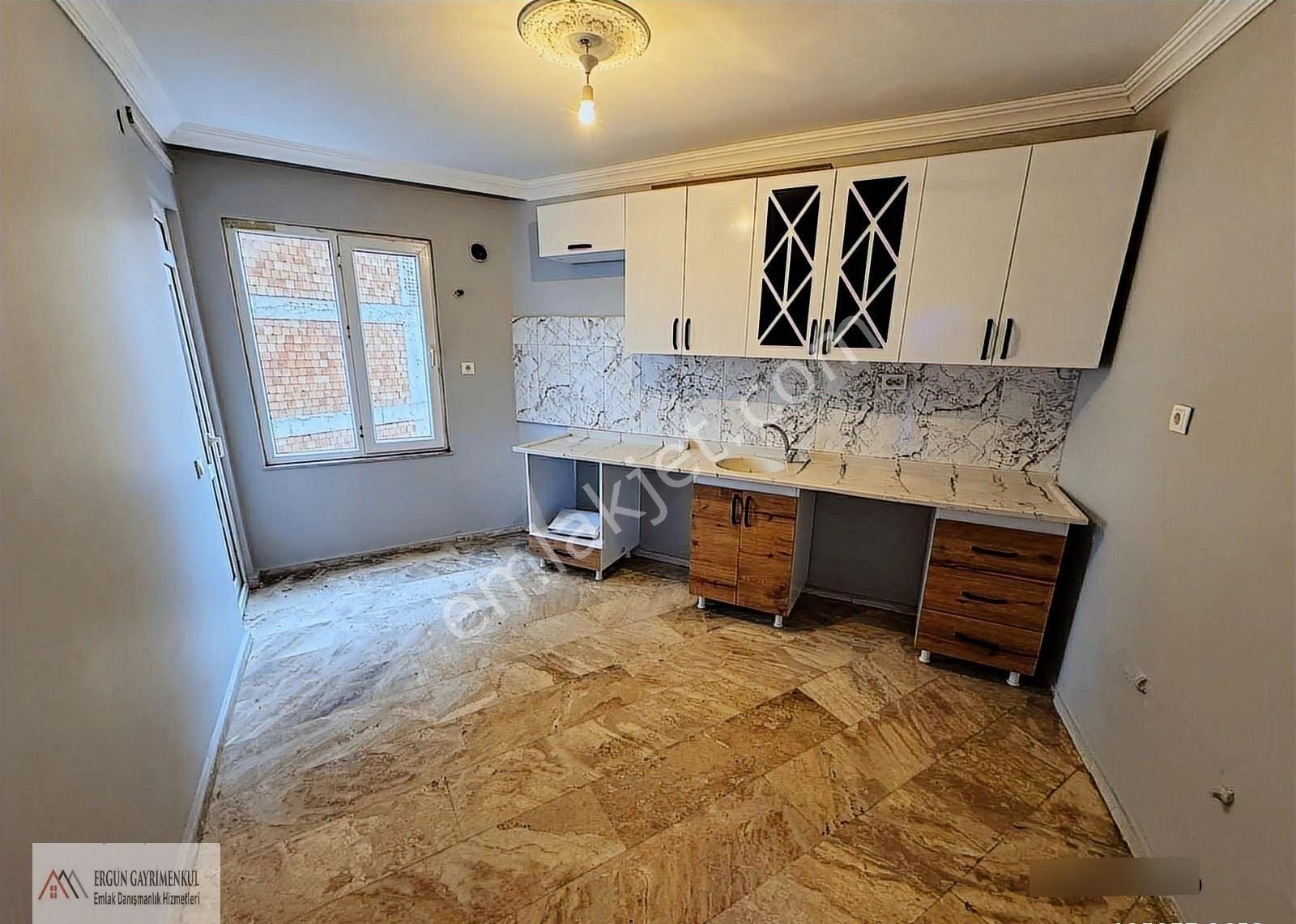 Ergünden Turgutreiste Site İçi Satılık Fırsat 3+1 Daire - Görsel 30