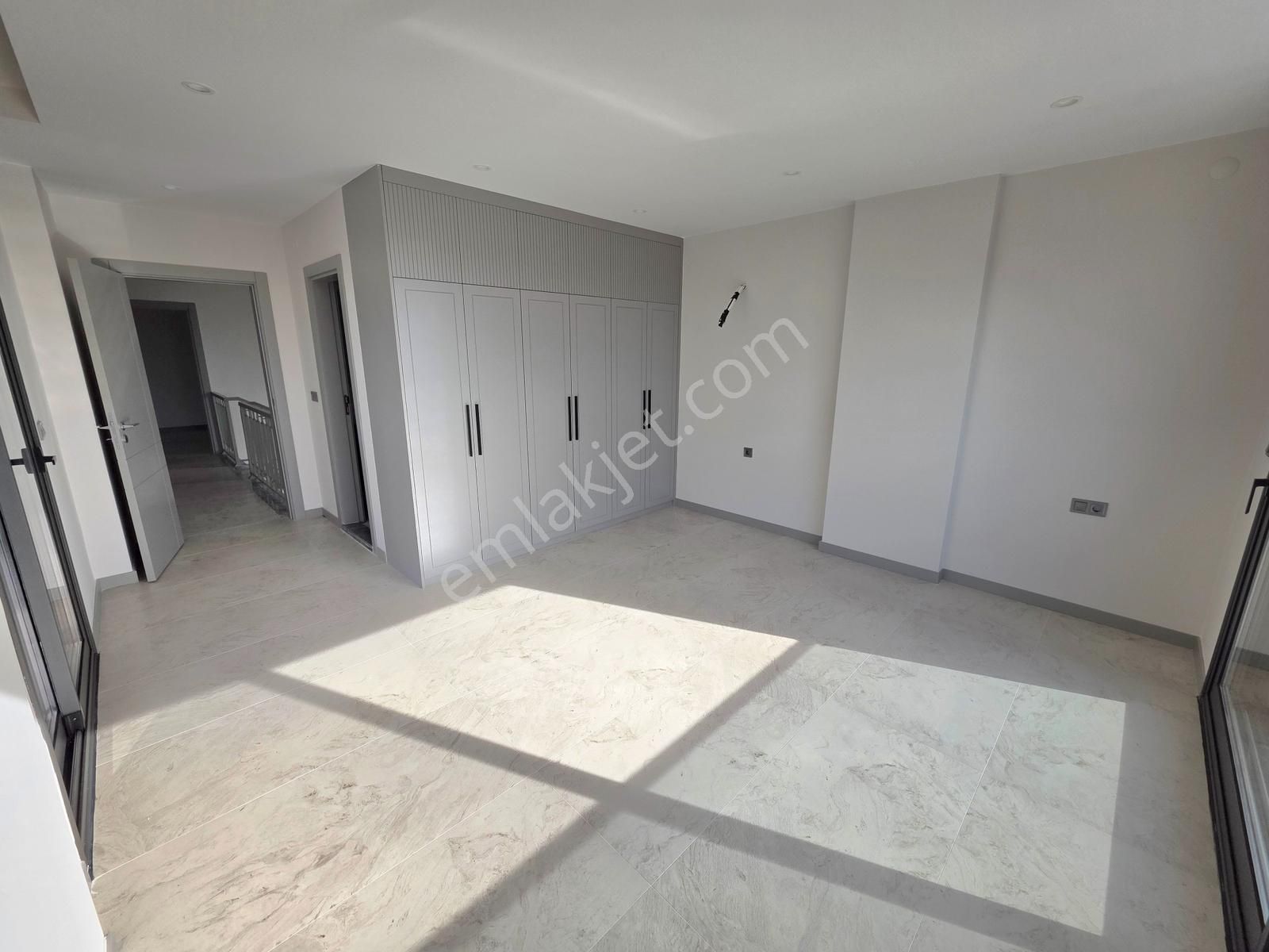 Kuşadası Soğucak'ta Sıfır Satılık Kaliteli Müstakil Villa - Görsel 16