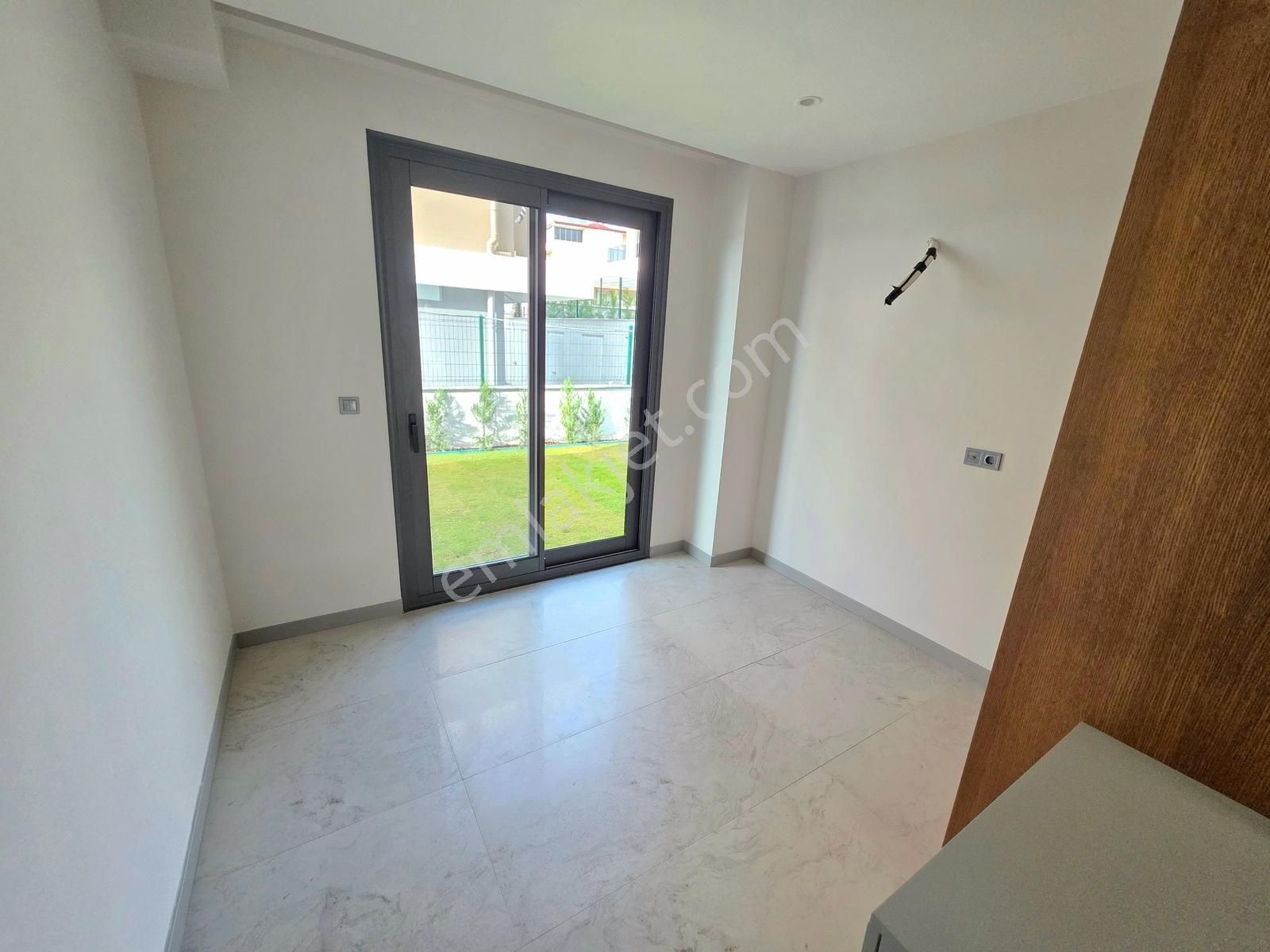 Kuşadası Soğucak'ta Sıfır Satılık Kaliteli Müstakil Villa - Görsel 31