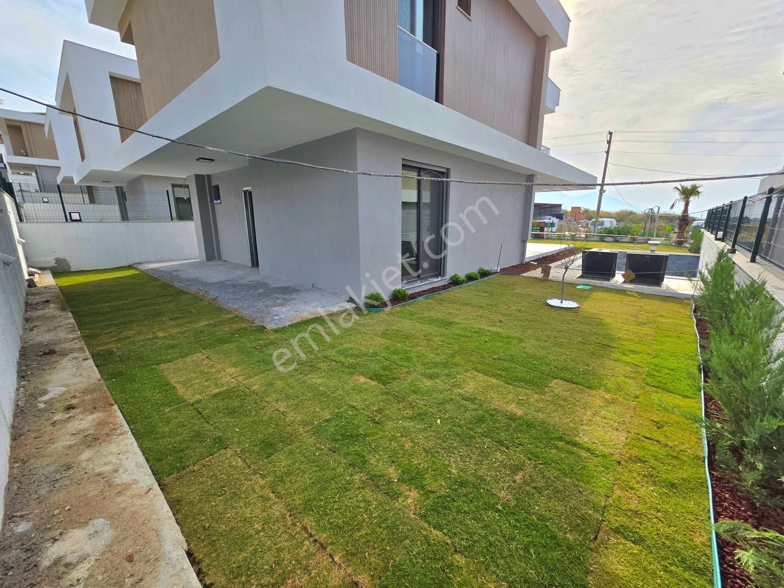 Kuşadası Soğucak'ta Sıfır Satılık Kaliteli Müstakil Villa - Görsel 2