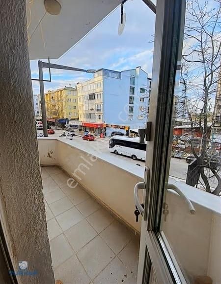 Biga Hamdibey Mah. İnönü Caddesi Üzerinde Satılık 2+1 Daire - Görsel 8