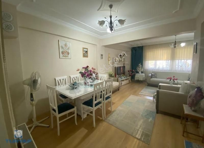 Biga Hamdibey Mah. İnönü Caddesi Üzerinde Satılık 2+1 Daire